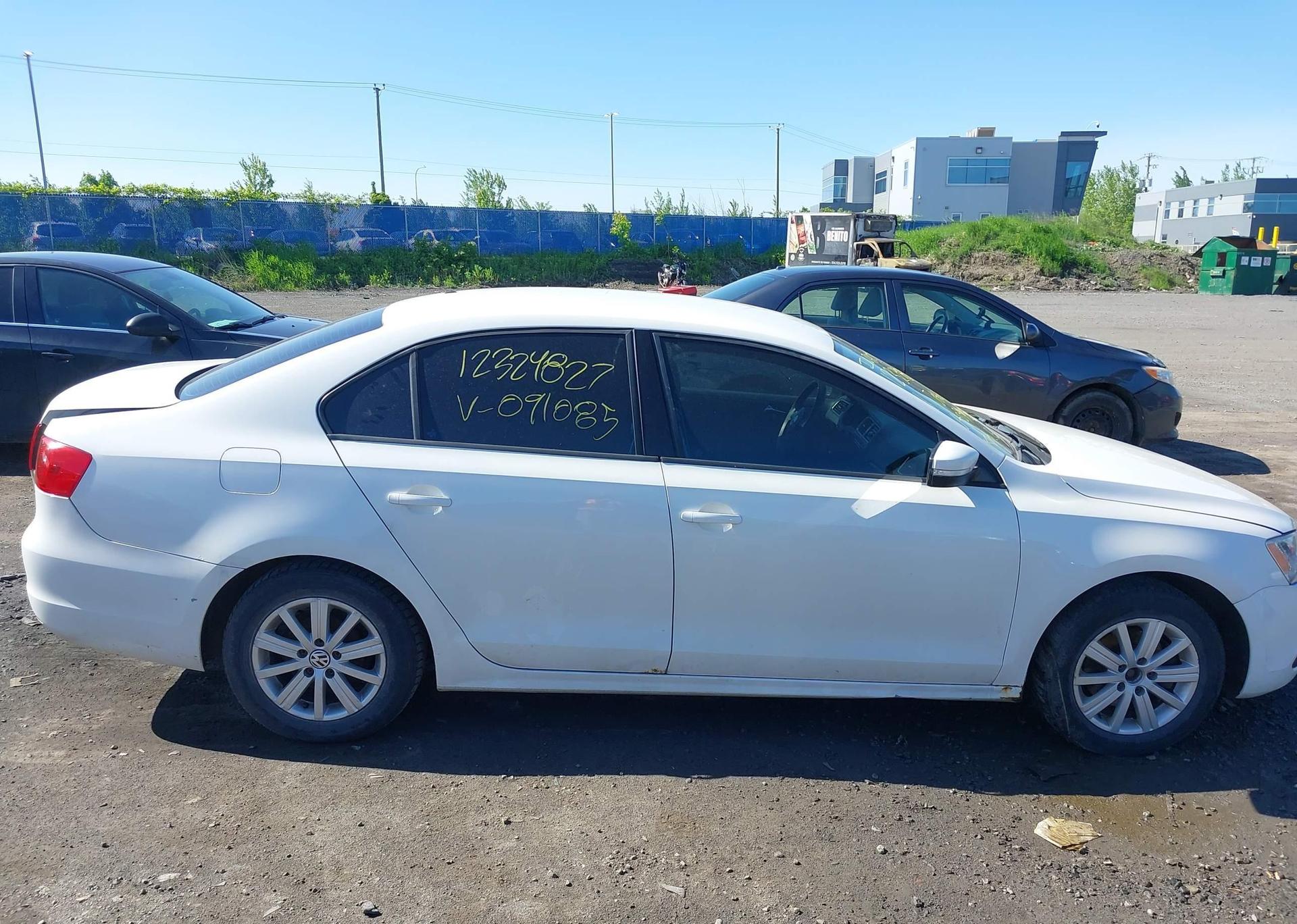 2011 TOYOTA COROLLA