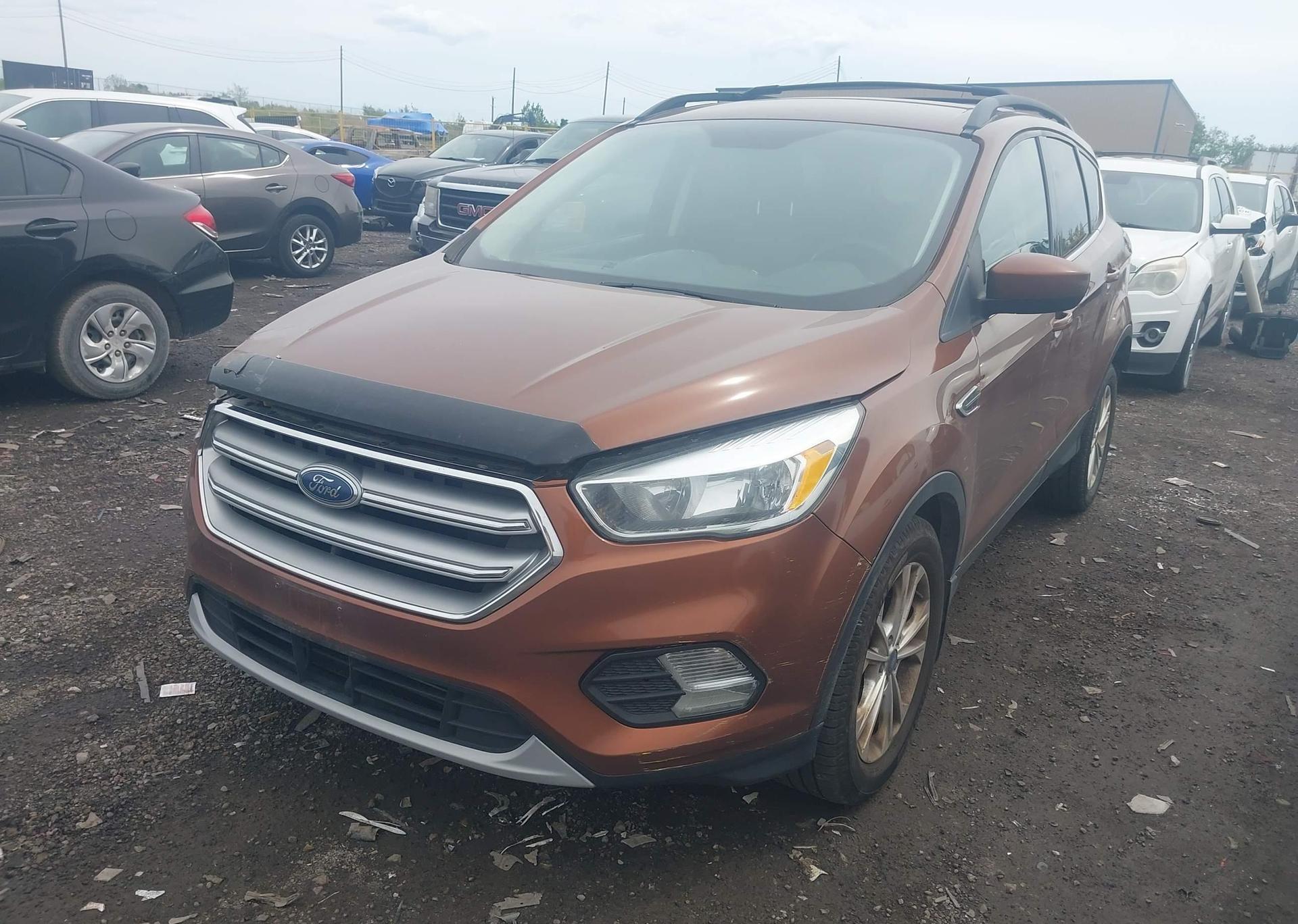 2017 FORD ESCAPE SE