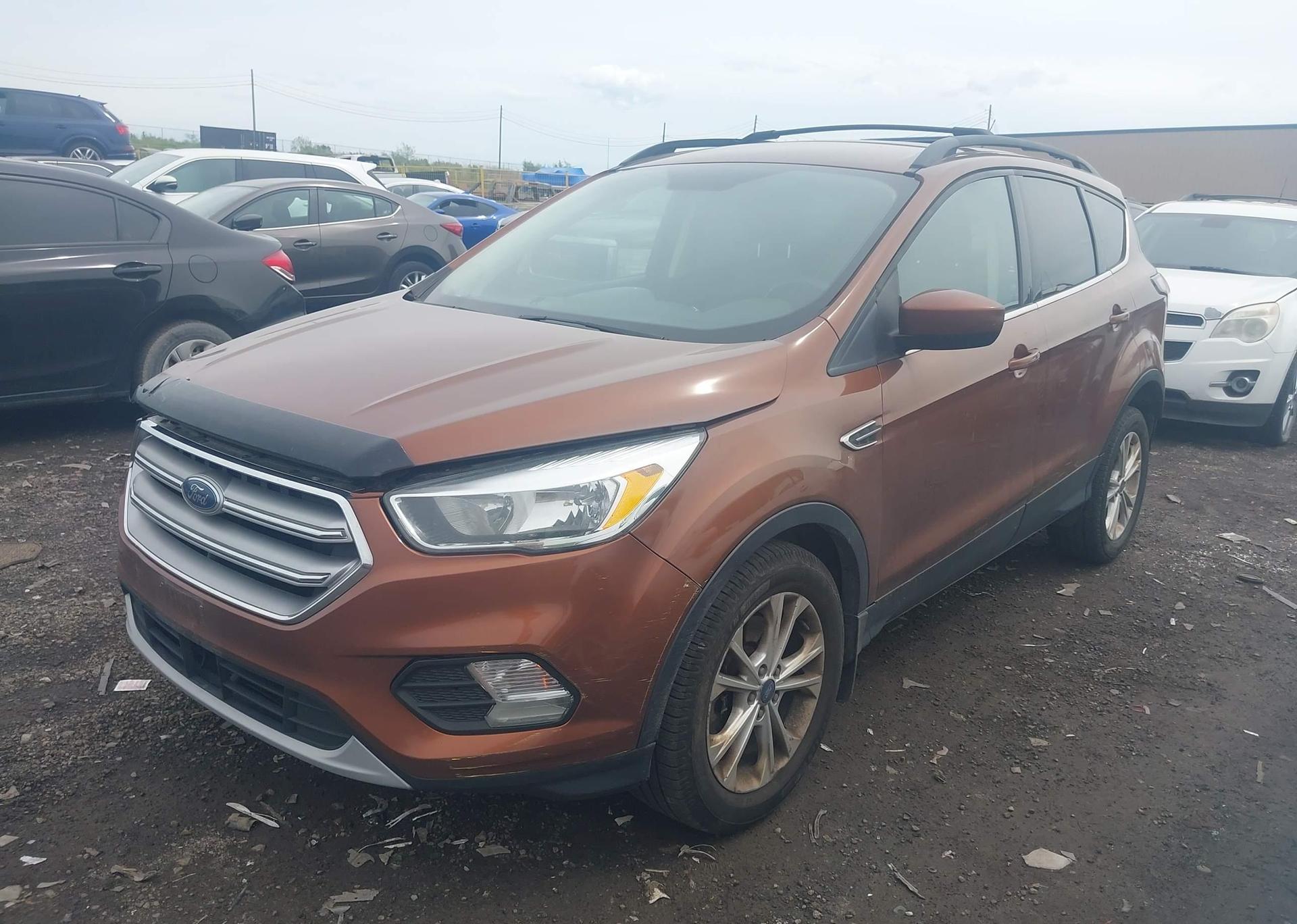 2017 FORD ESCAPE SE