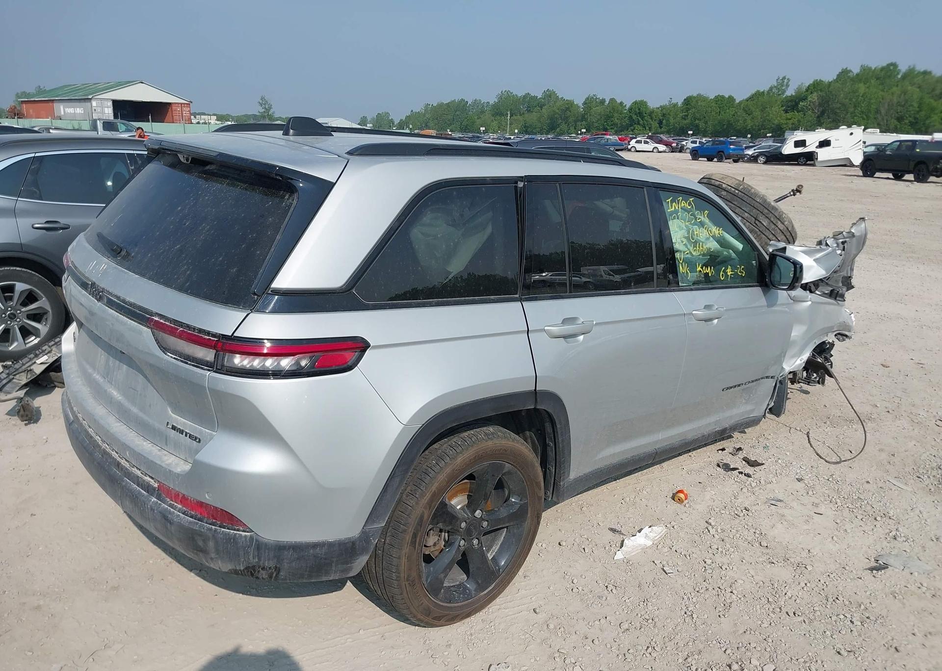 2023 JEEP GRAND CHEROKEE