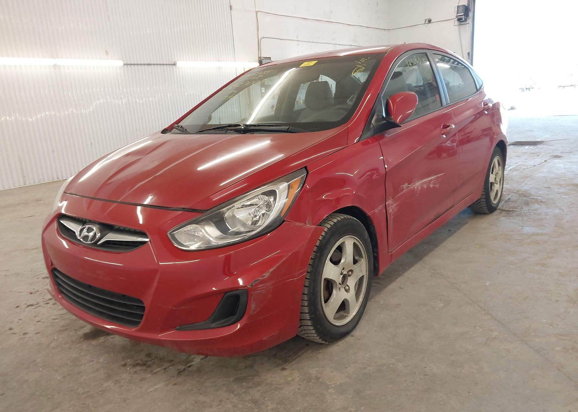 2012 HYUNDAI ACCENT GLS