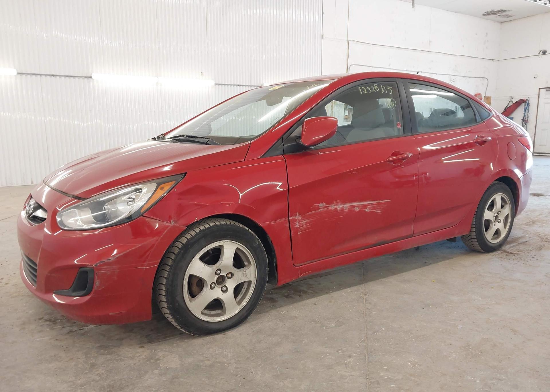 2012 HYUNDAI ACCENT GLS