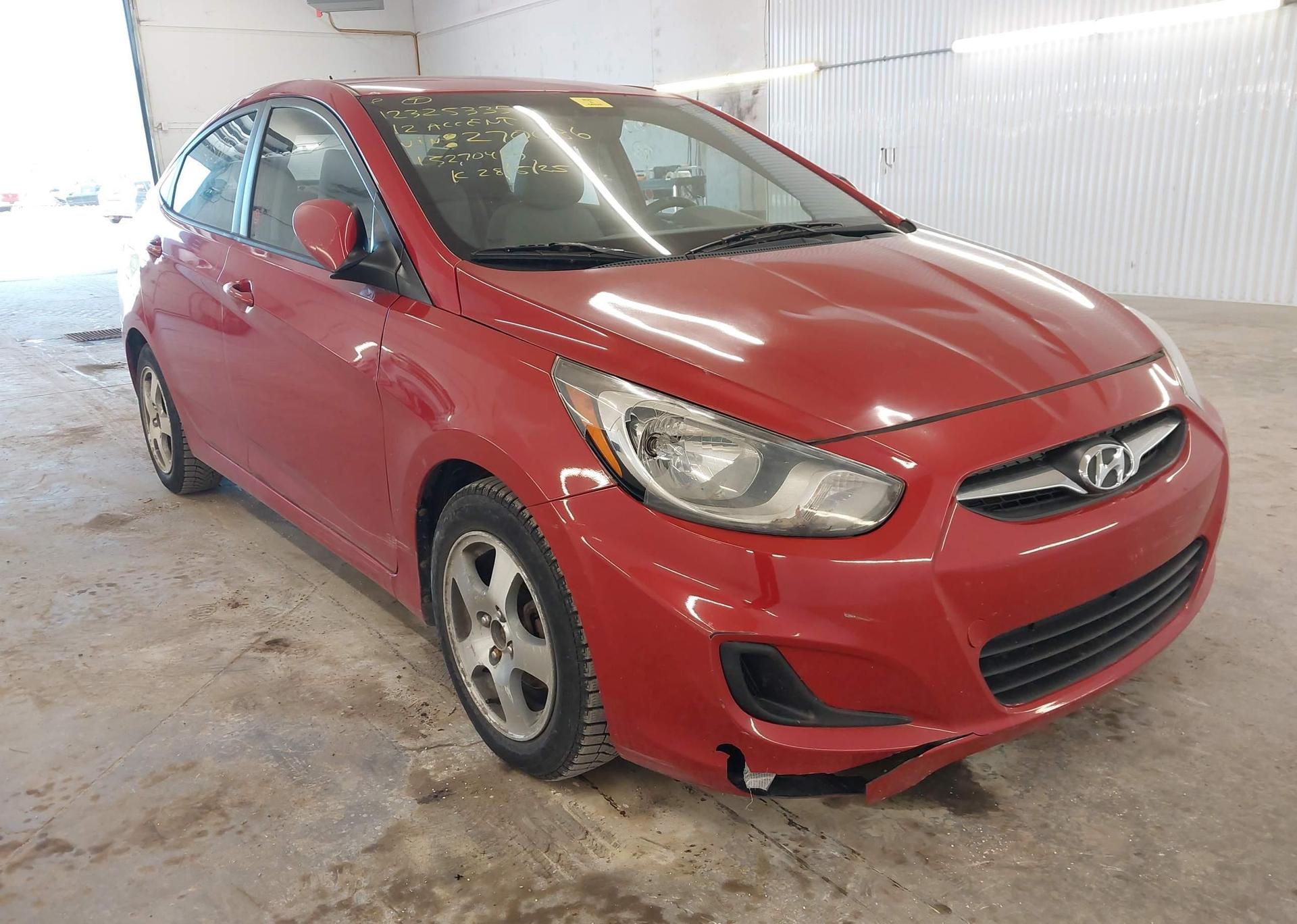 2012 HYUNDAI ACCENT GLS