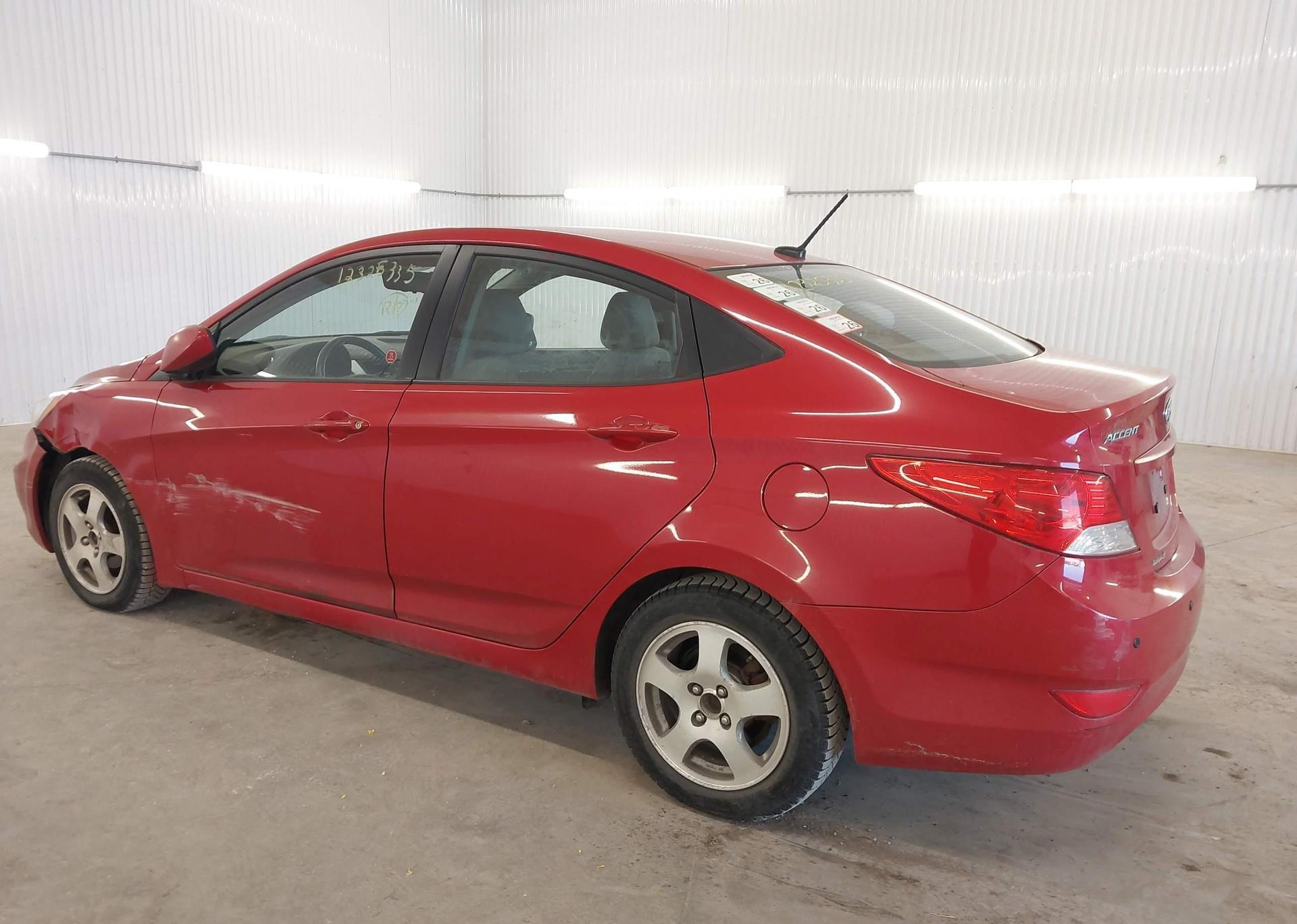 2012 HYUNDAI ACCENT GLS
