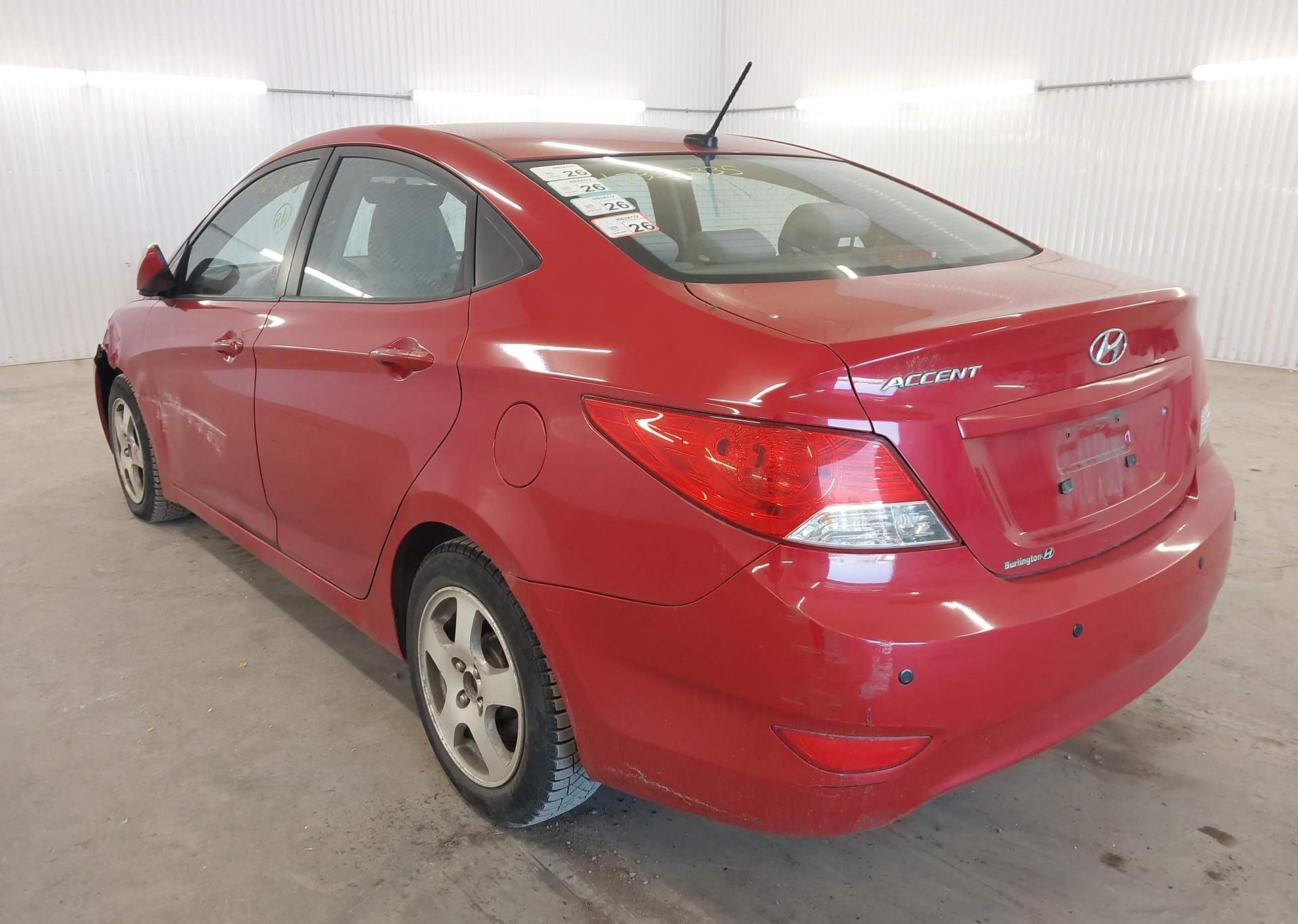 2012 HYUNDAI ACCENT GLS