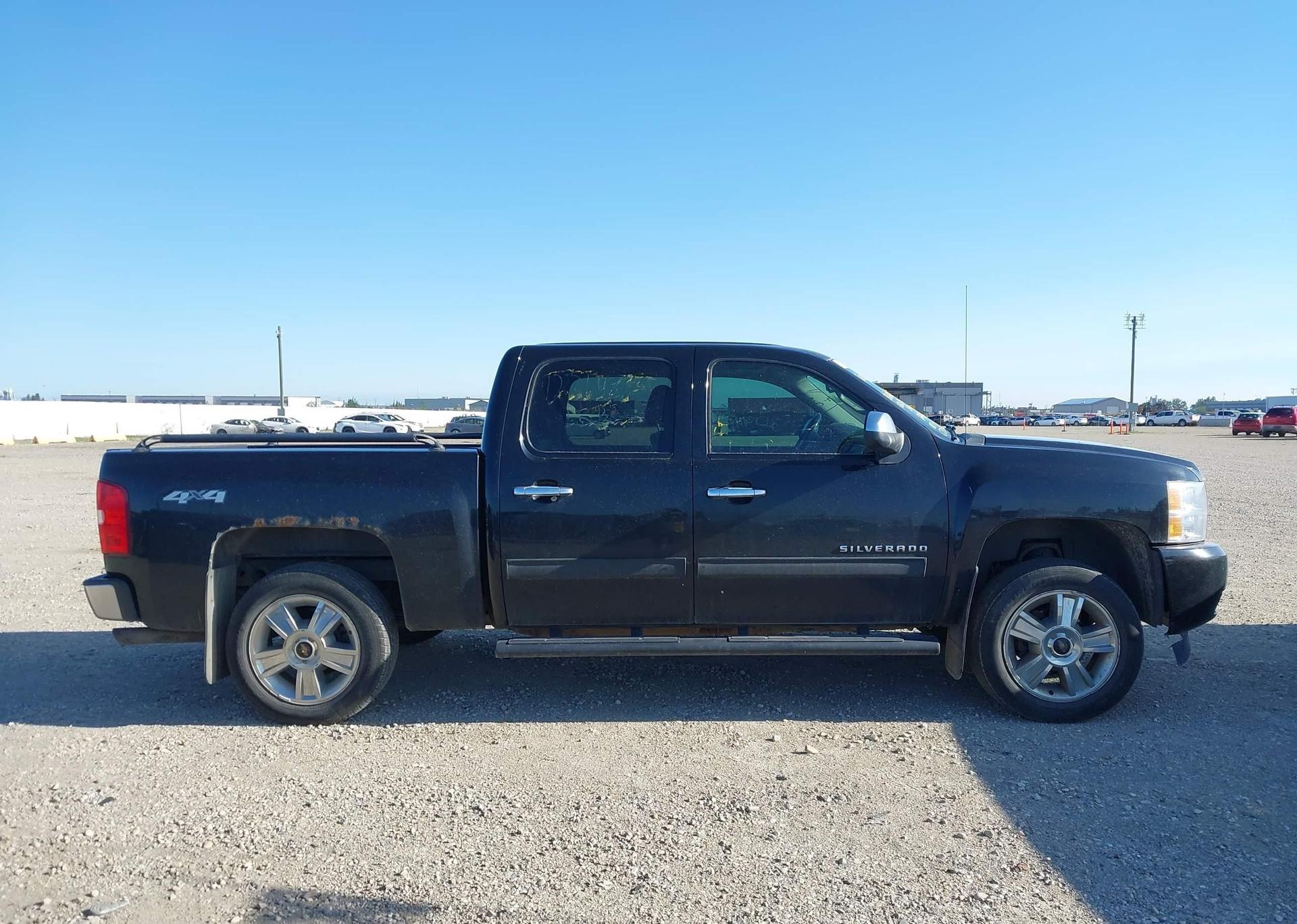 2013 CHEVROLET SILVERADO 1500 LTZ
