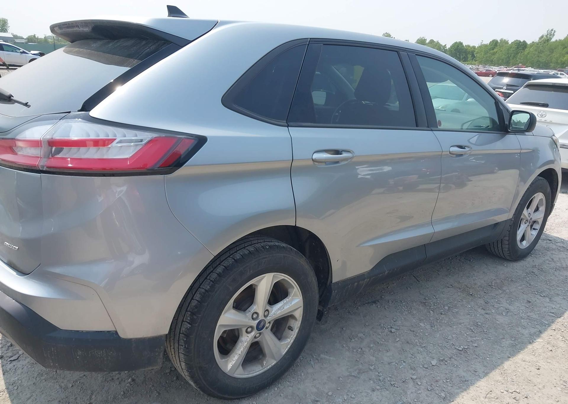 2022 FORD EDGE SE