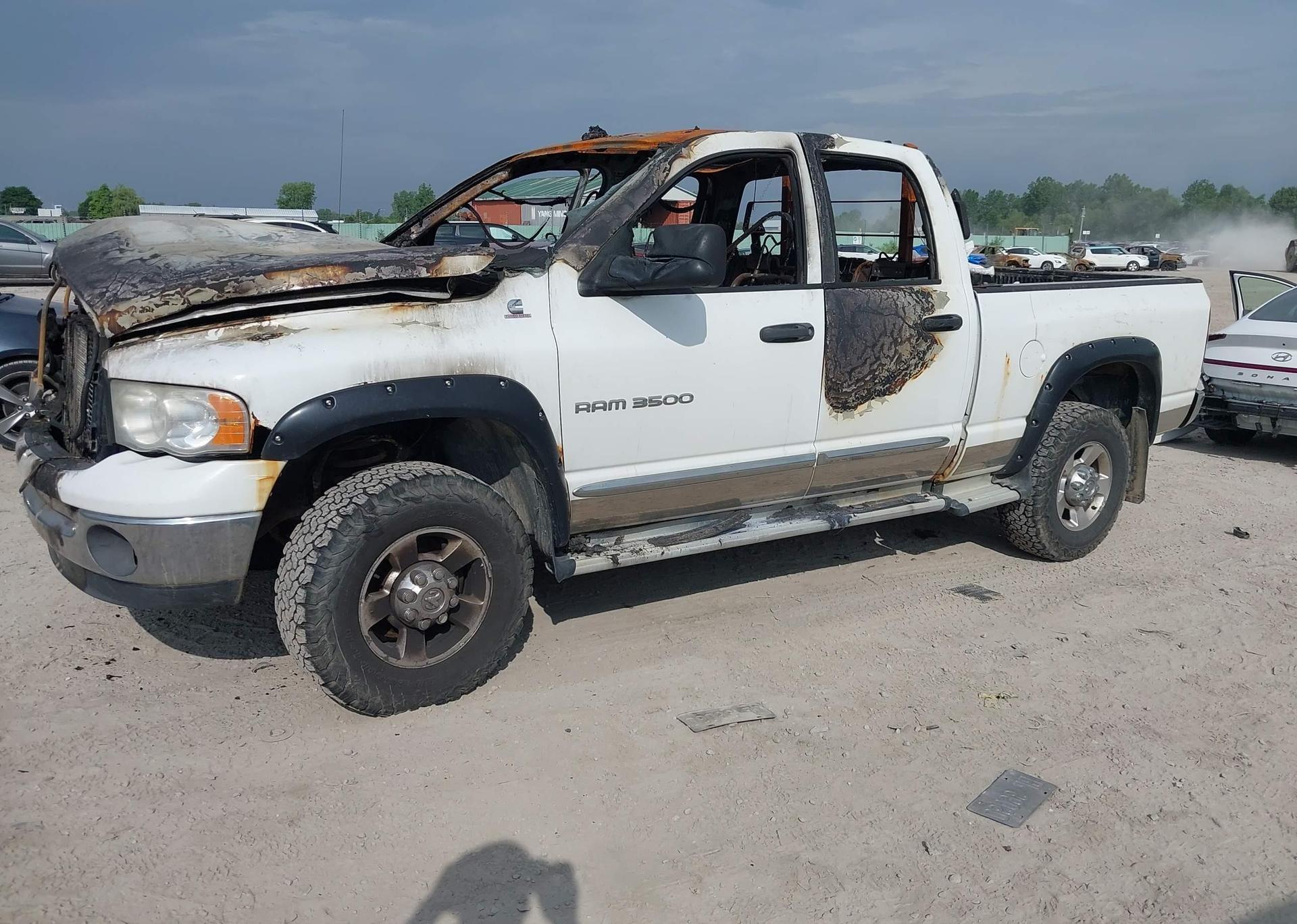 2005 DODGE RAM 3500 SLT