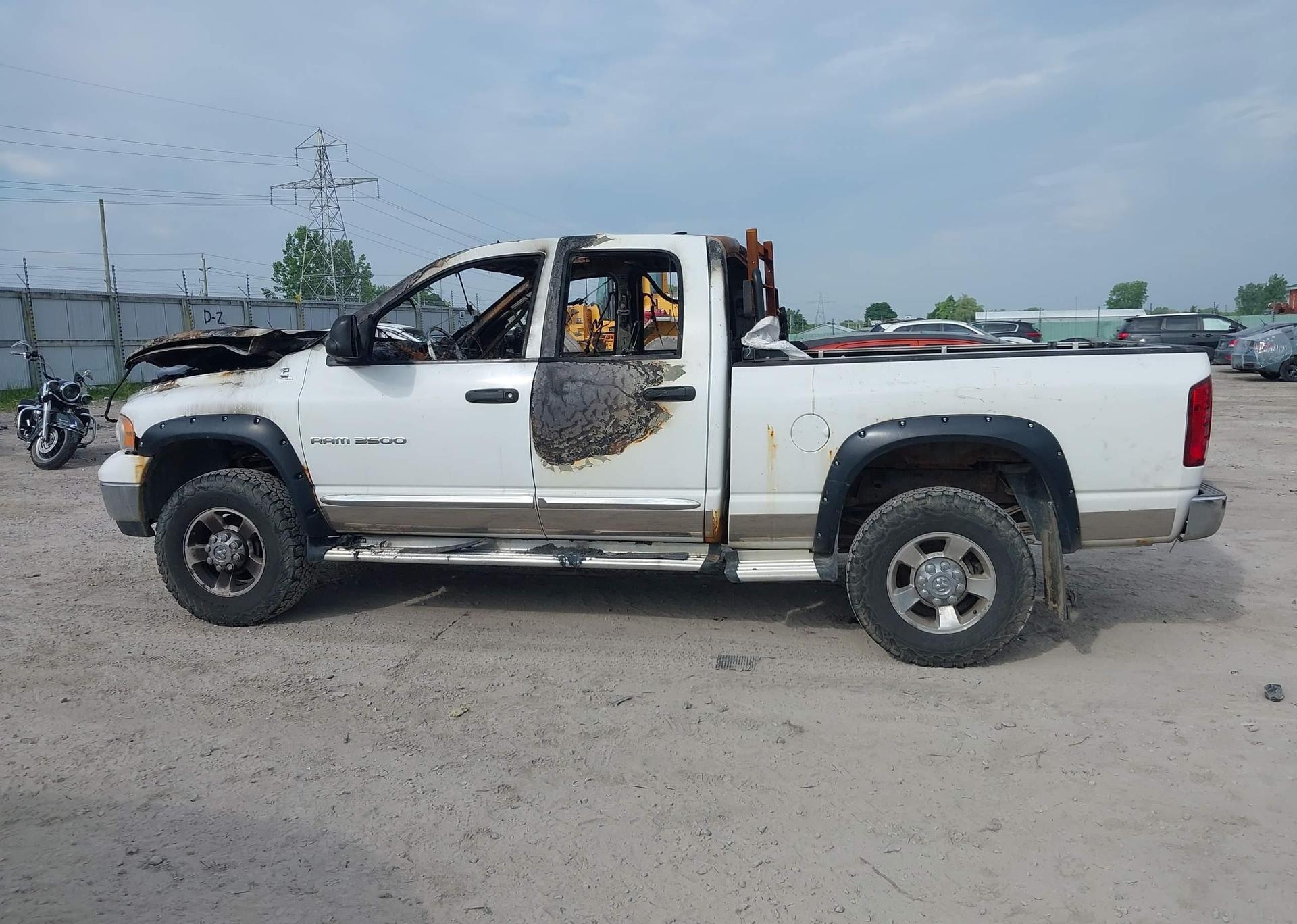 2005 DODGE RAM 3500 SLT