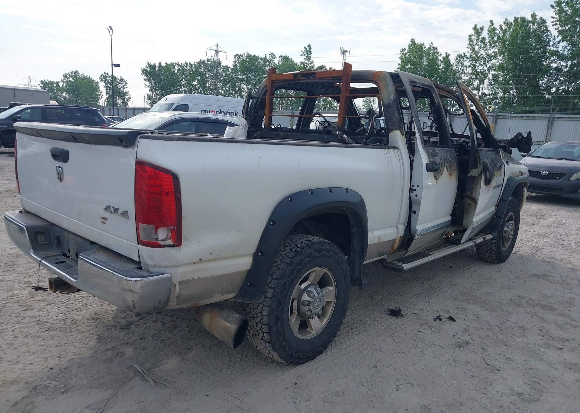 2005 DODGE RAM 3500 SLT
