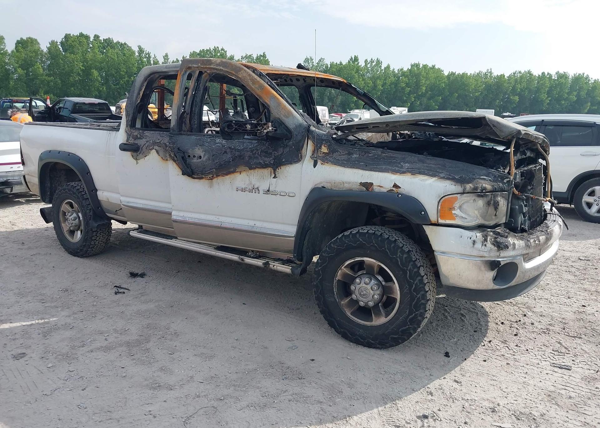 2005 DODGE RAM 3500 SLT
