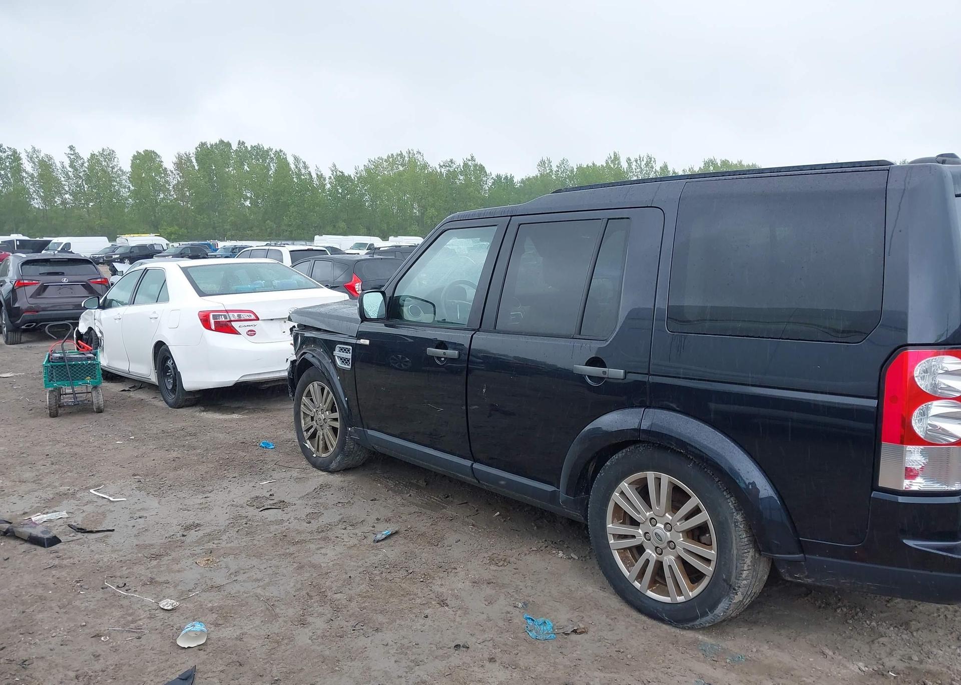 2011 LAND ROVER LR4