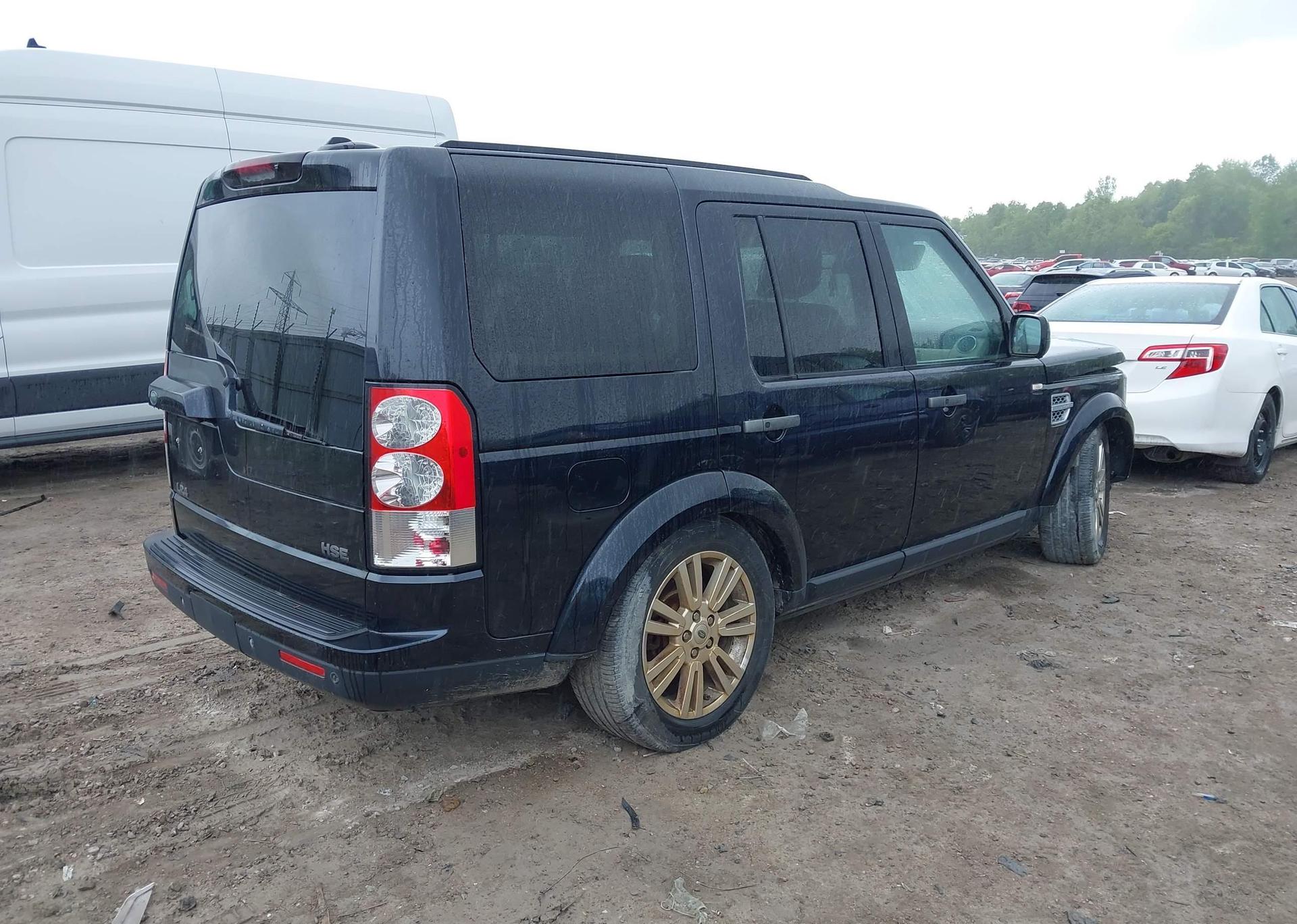 2011 LAND ROVER LR4