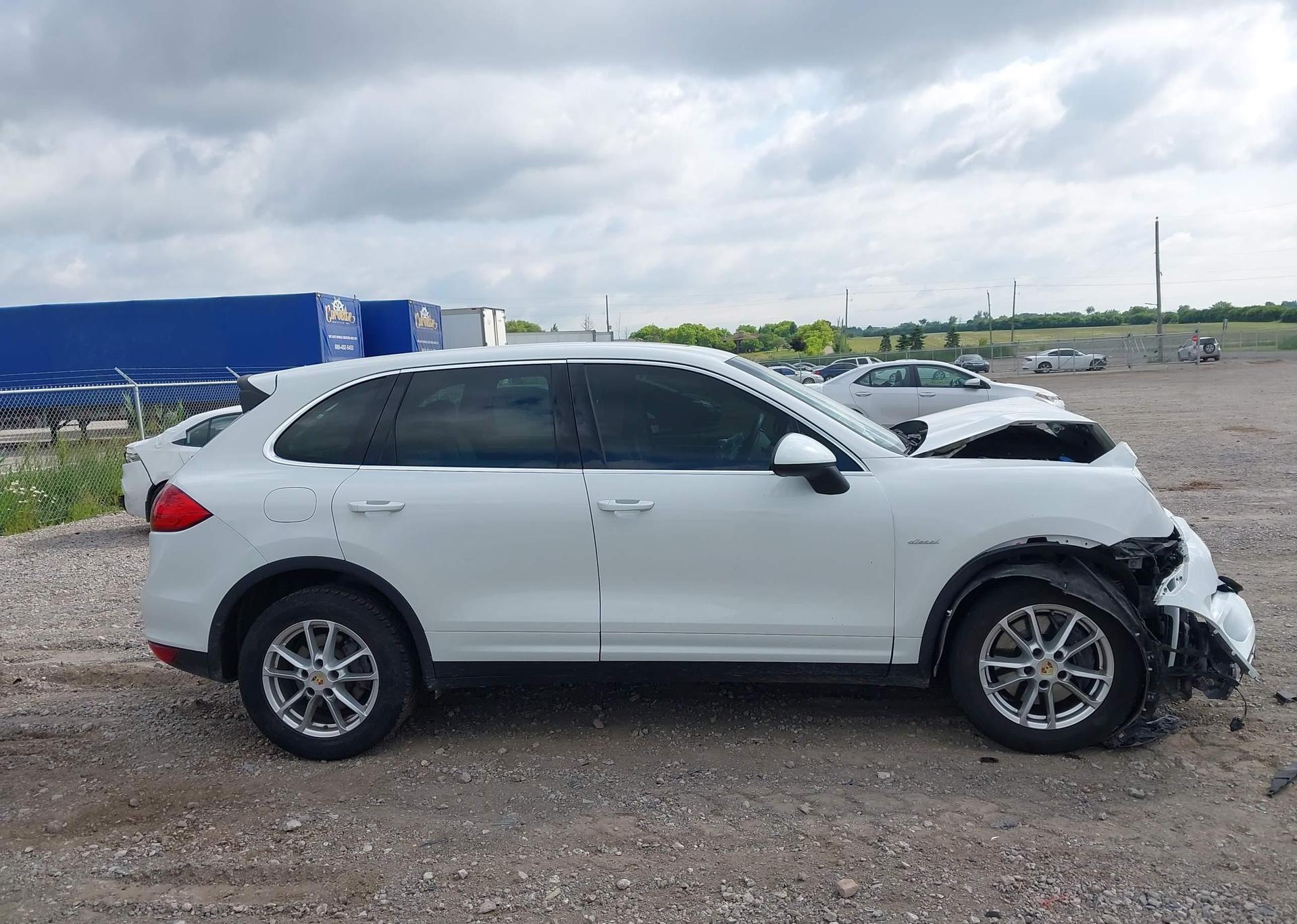 2013 PORSCHE CAYENNE DIESEL