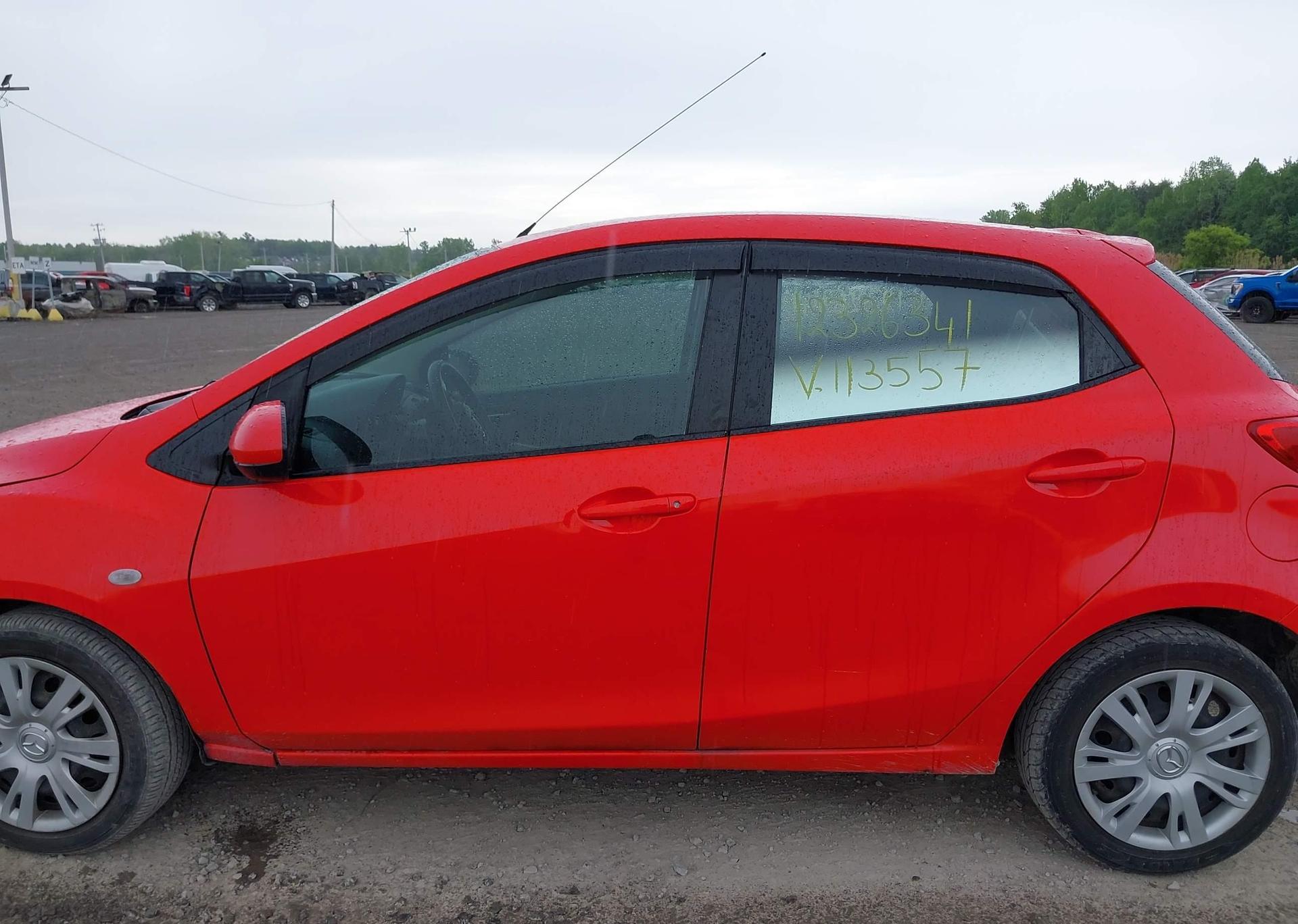 2011 MAZDA MAZDA2