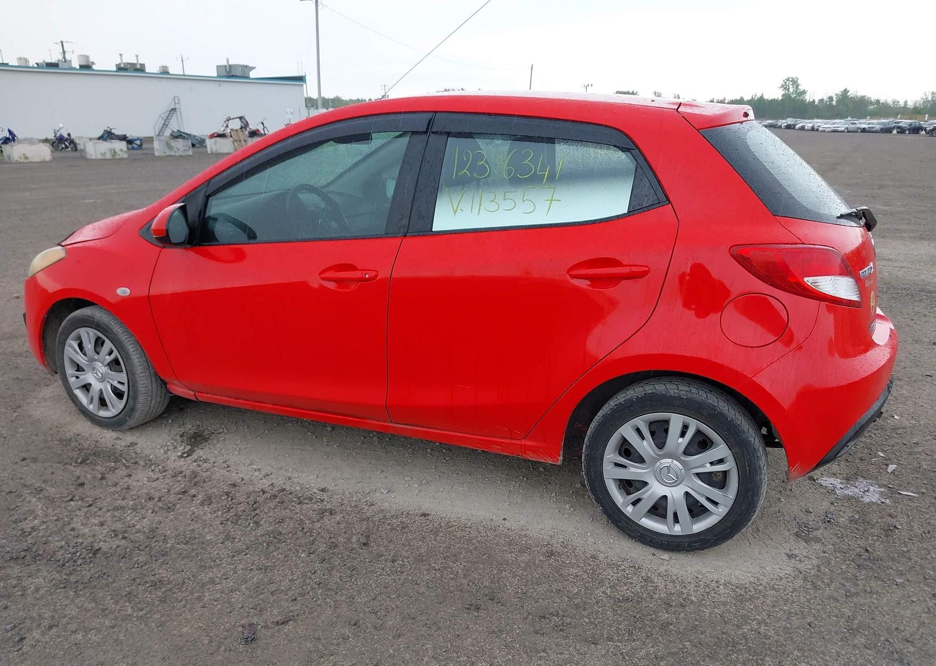 2011 MAZDA MAZDA2