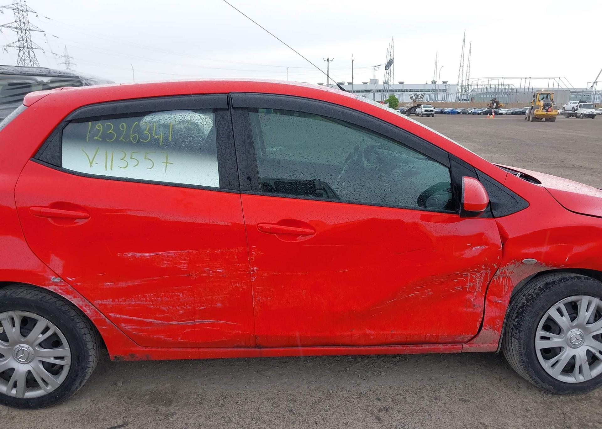 2011 MAZDA MAZDA2