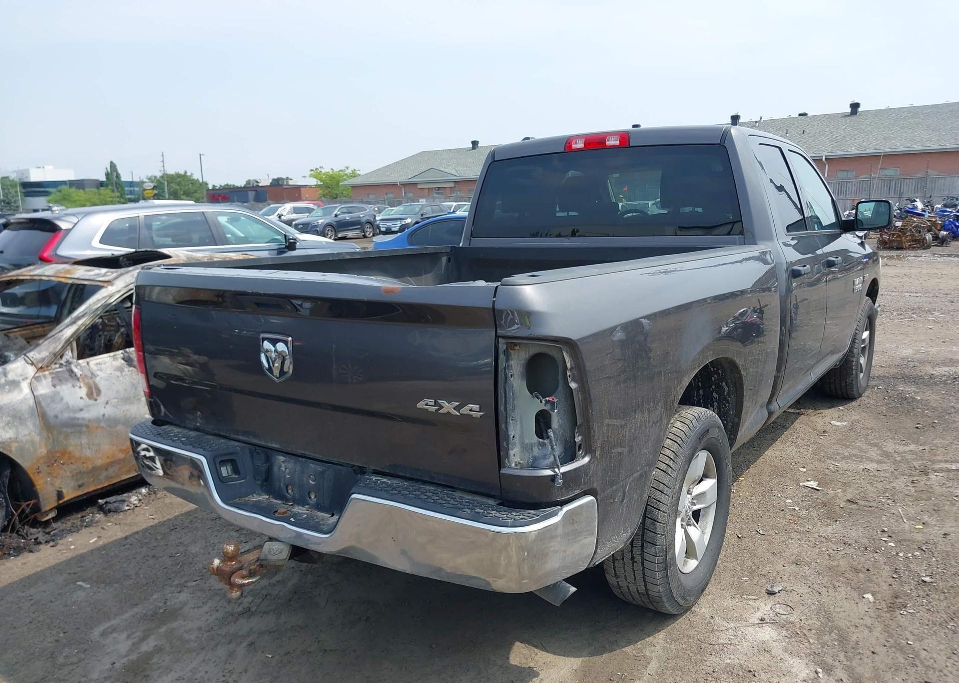 2015 RAM 1500 ST