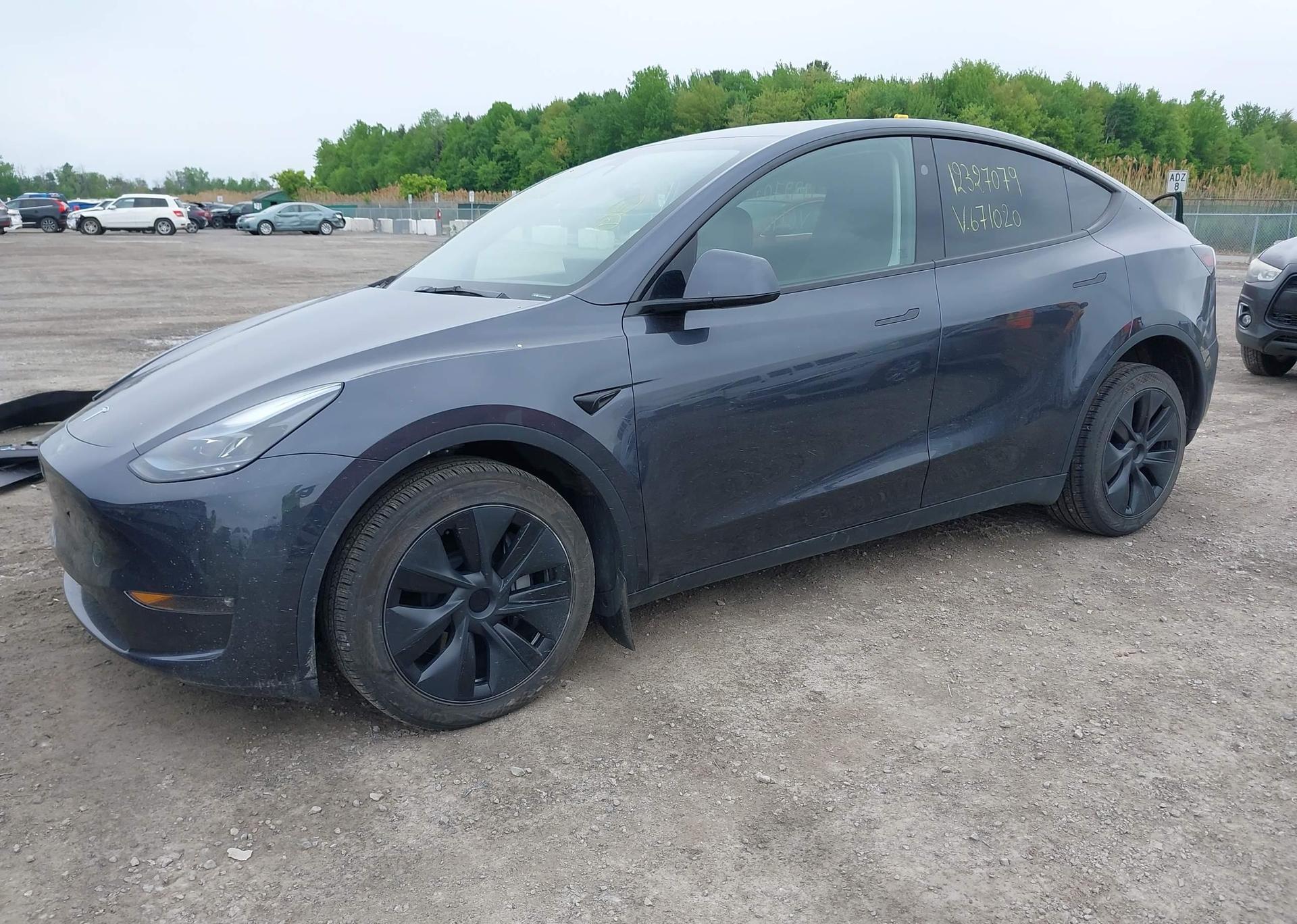 2024 TESLA MODEL Y LONG RANGE