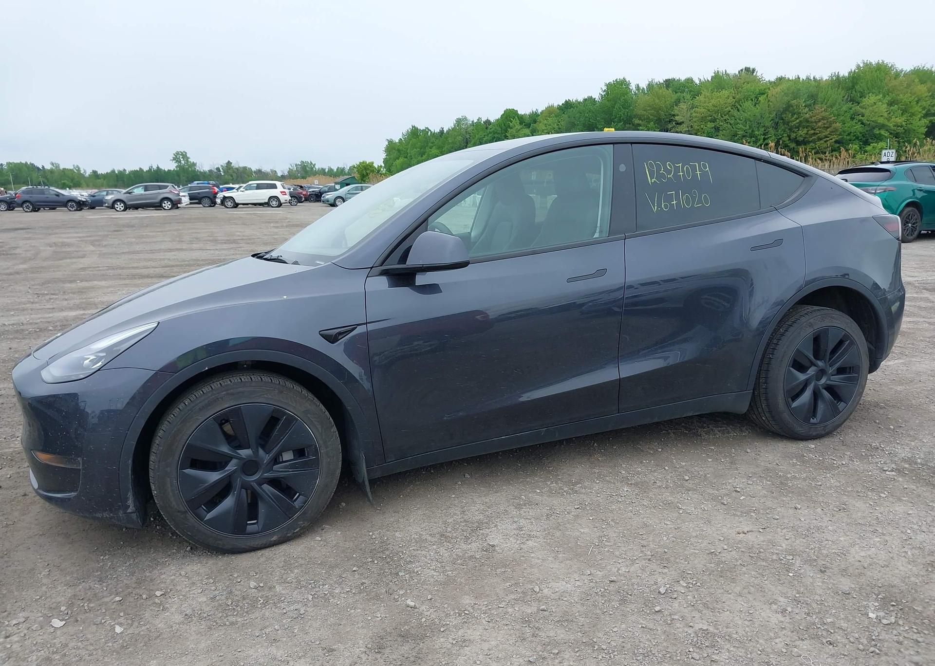 2024 TESLA MODEL Y LONG RANGE