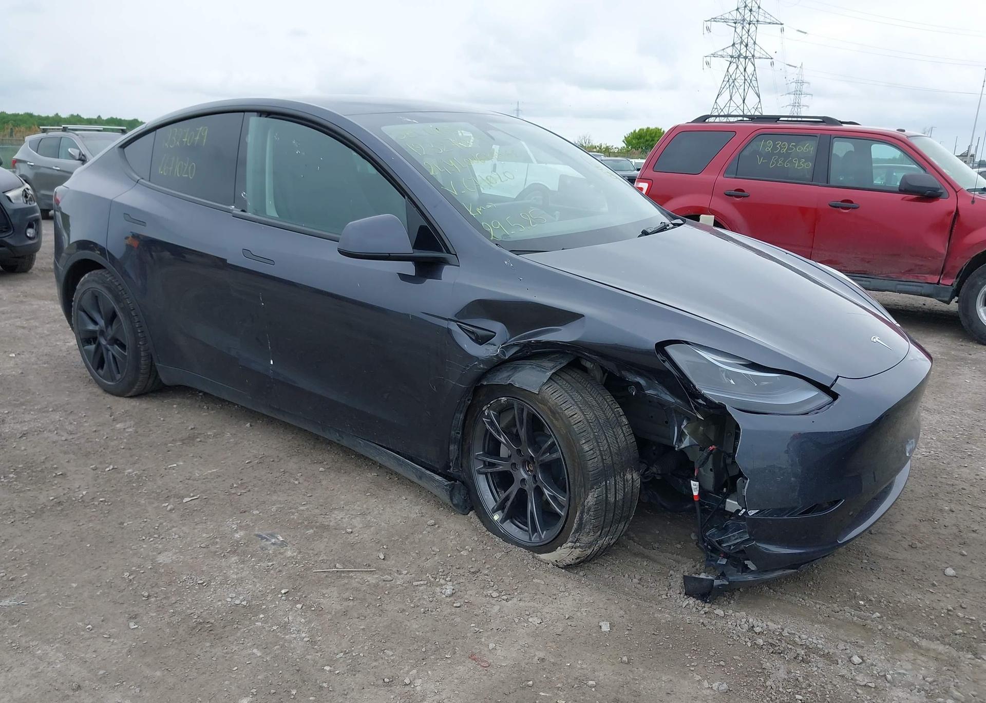 2024 TESLA MODEL Y LONG RANGE