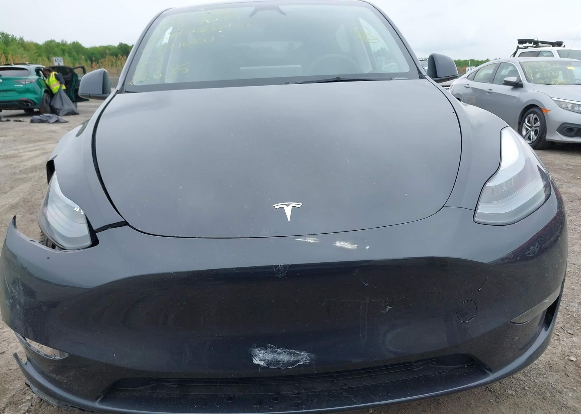 2024 TESLA MODEL Y LONG RANGE