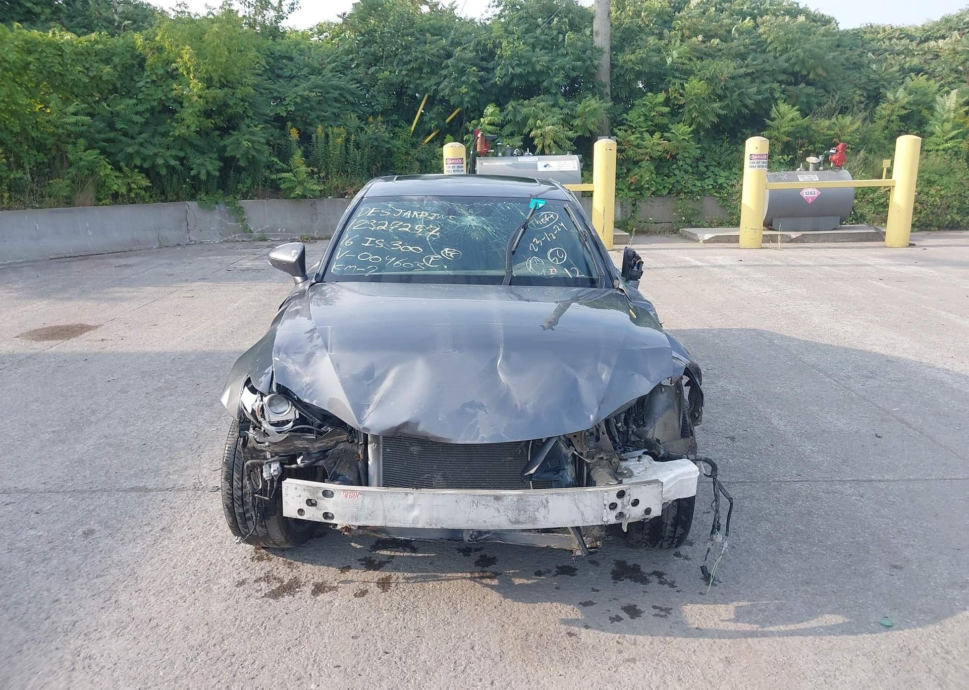2016 LEXUS IS 300