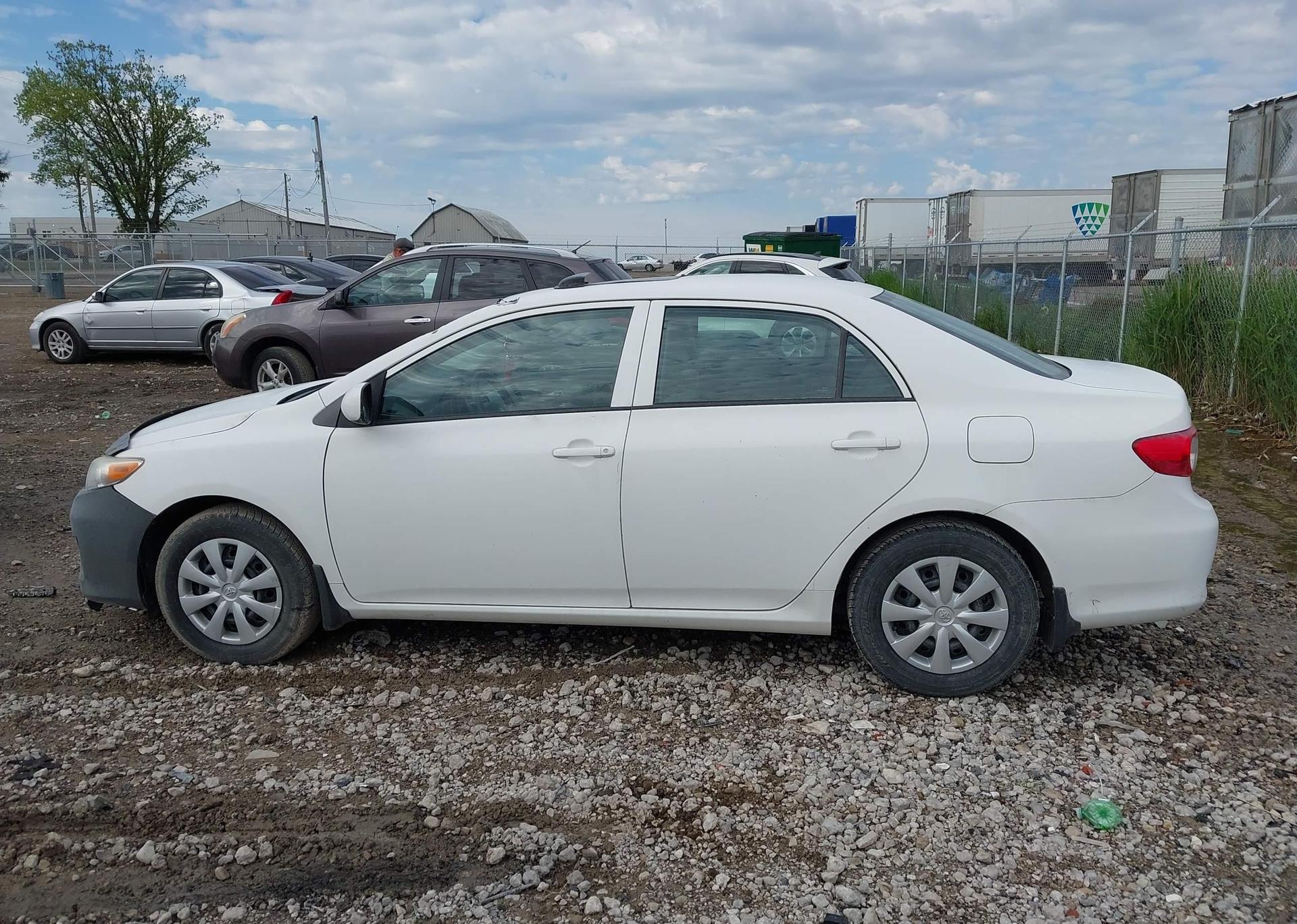 2013 TOYOTA COROLLA S