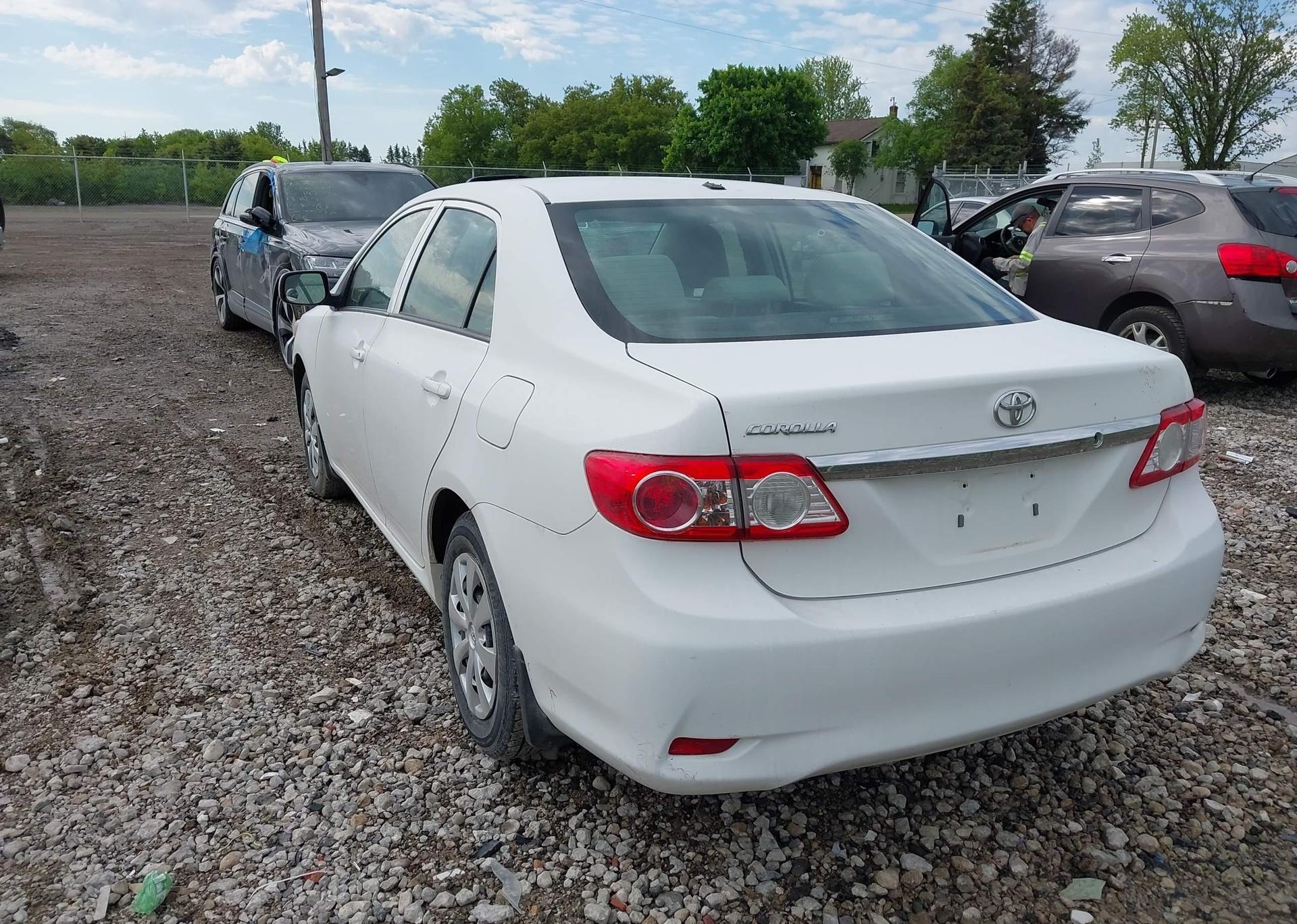 2013 TOYOTA COROLLA S