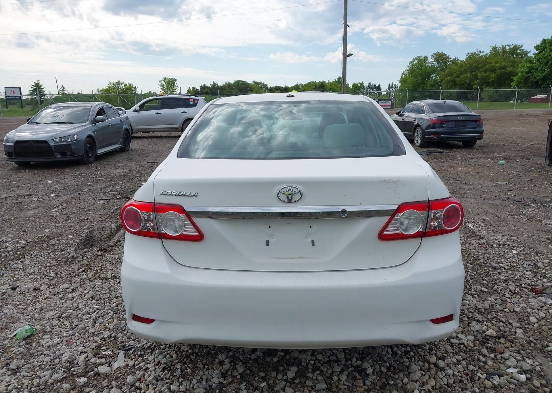 2013 TOYOTA COROLLA S