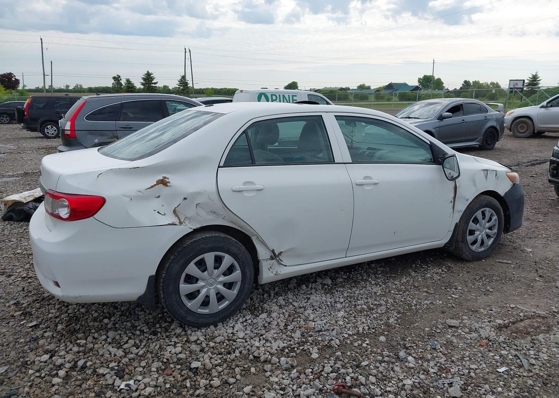 2013 TOYOTA COROLLA S