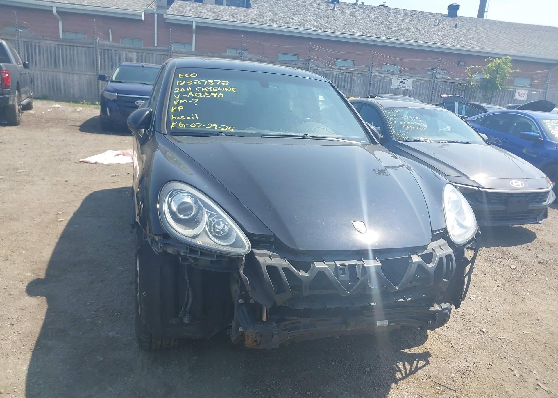 2011 PORSCHE CAYENNE