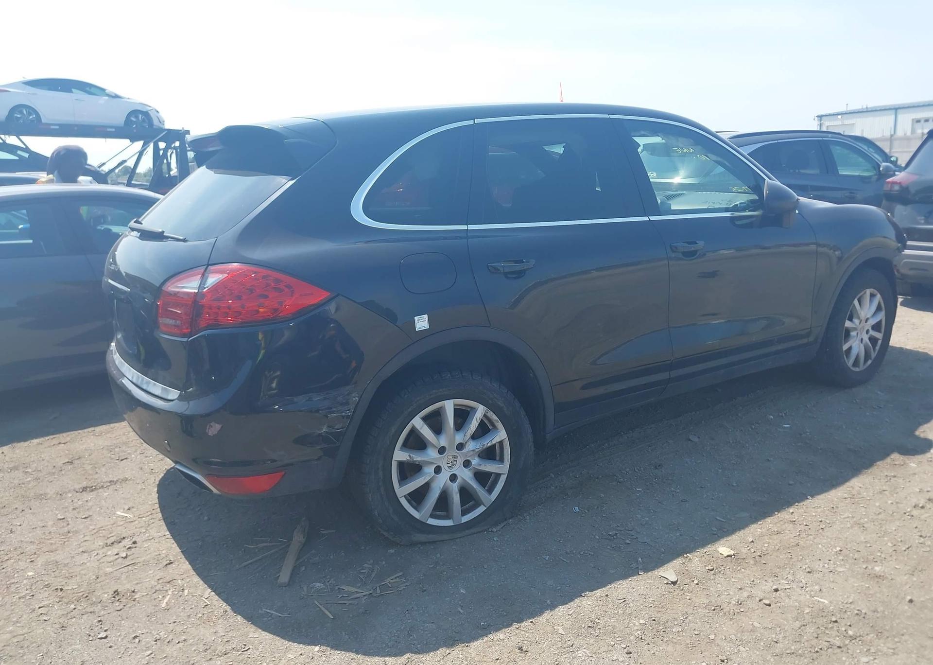 2011 PORSCHE CAYENNE