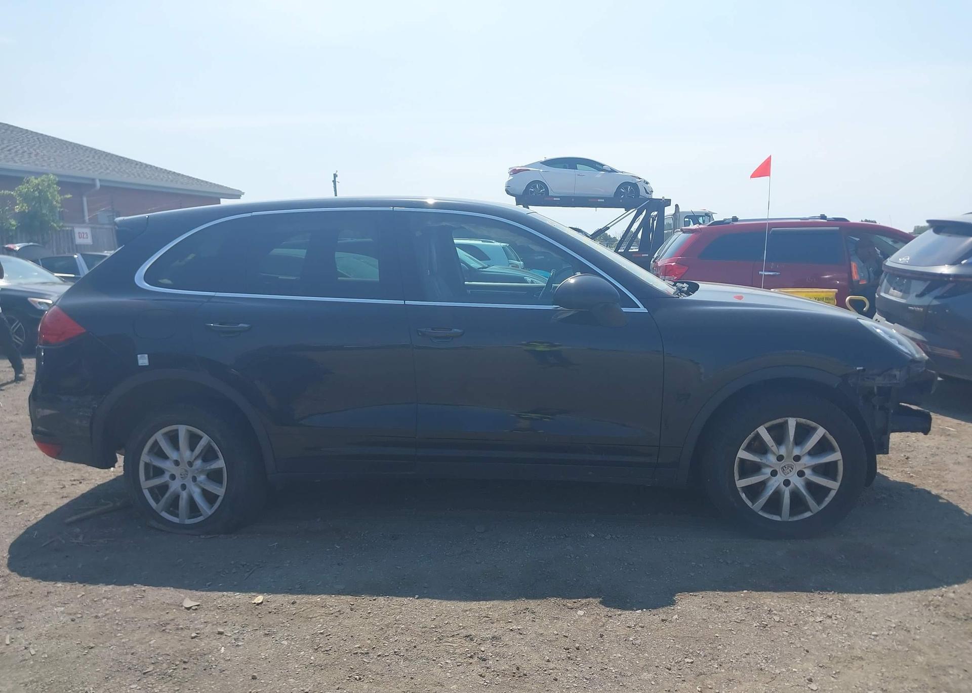 2011 PORSCHE CAYENNE