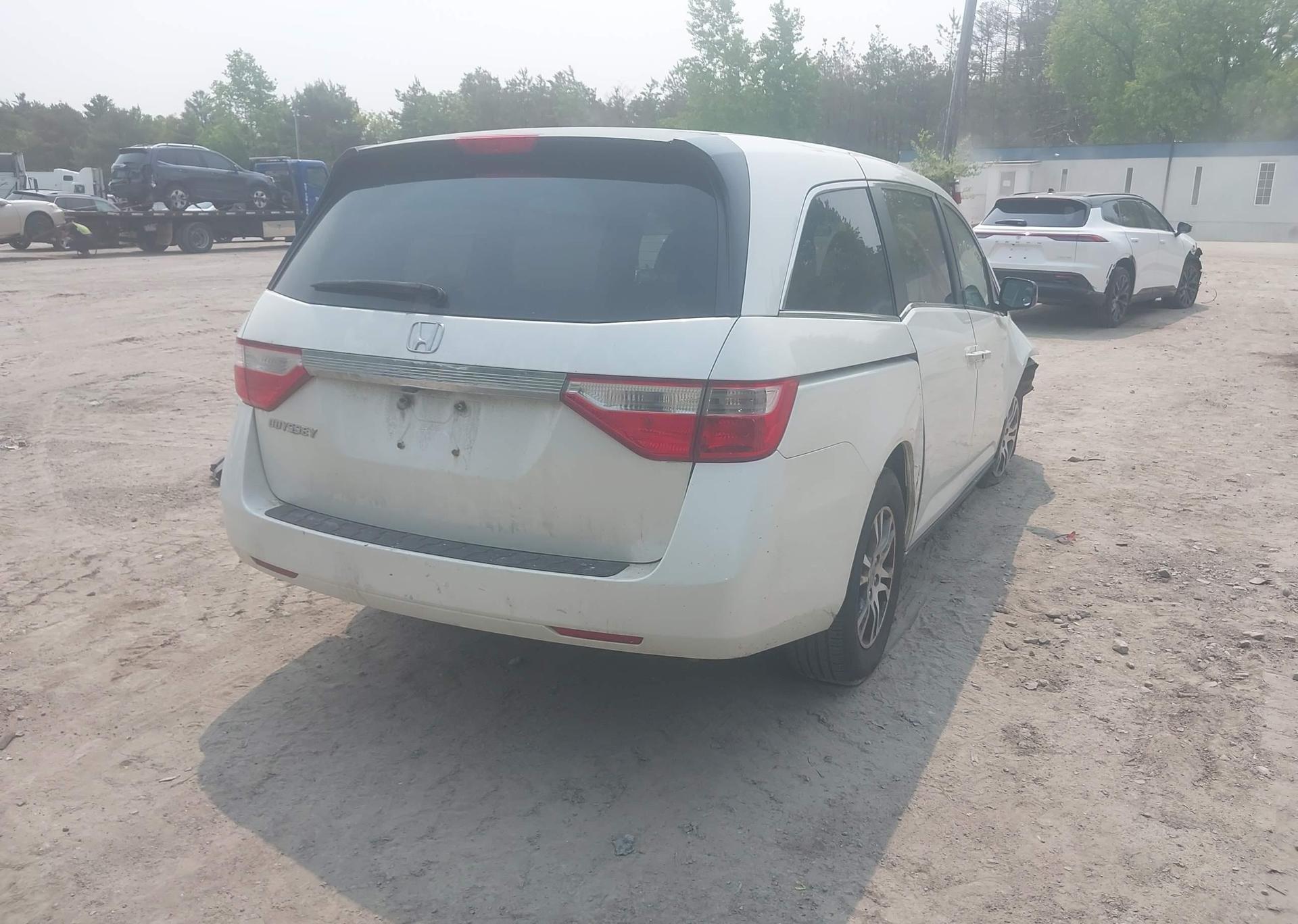 2012 HYUNDAI ELANTRA