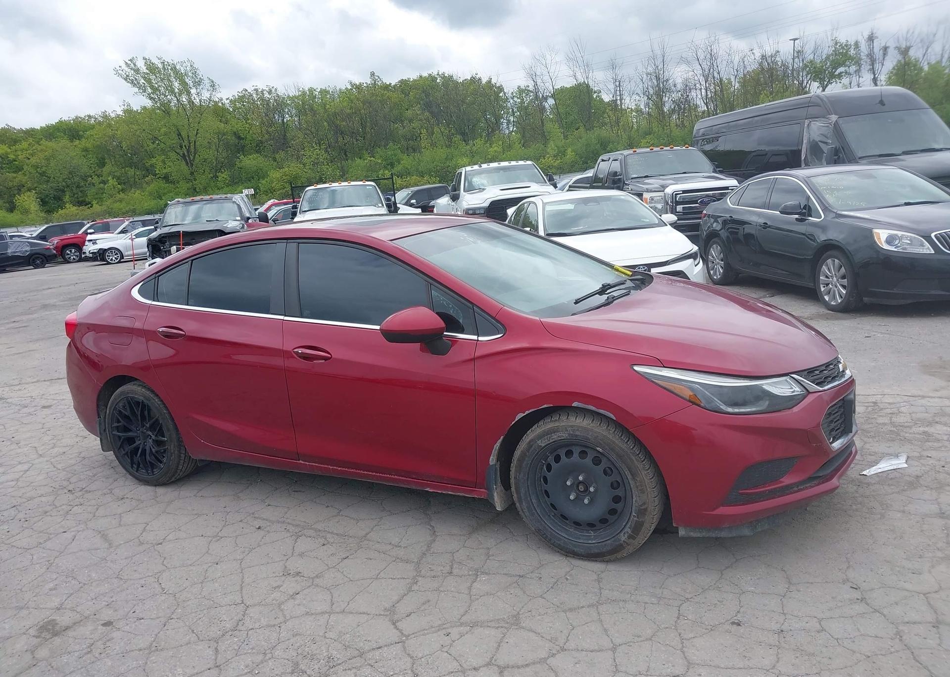 2017 CHEVROLET CRUZE LT
