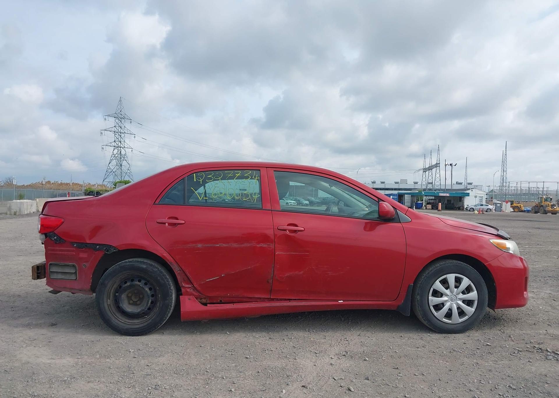 2011 TOYOTA COROLLA