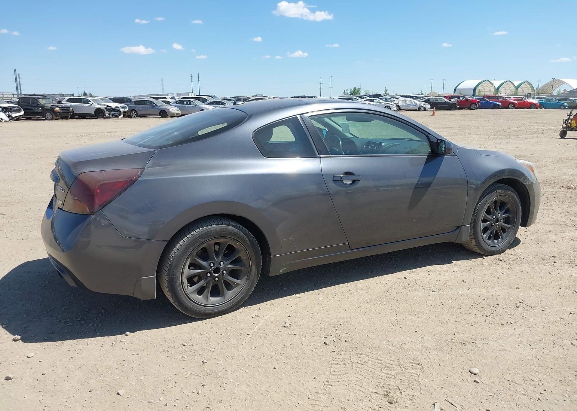 2010 NISSAN Altima S