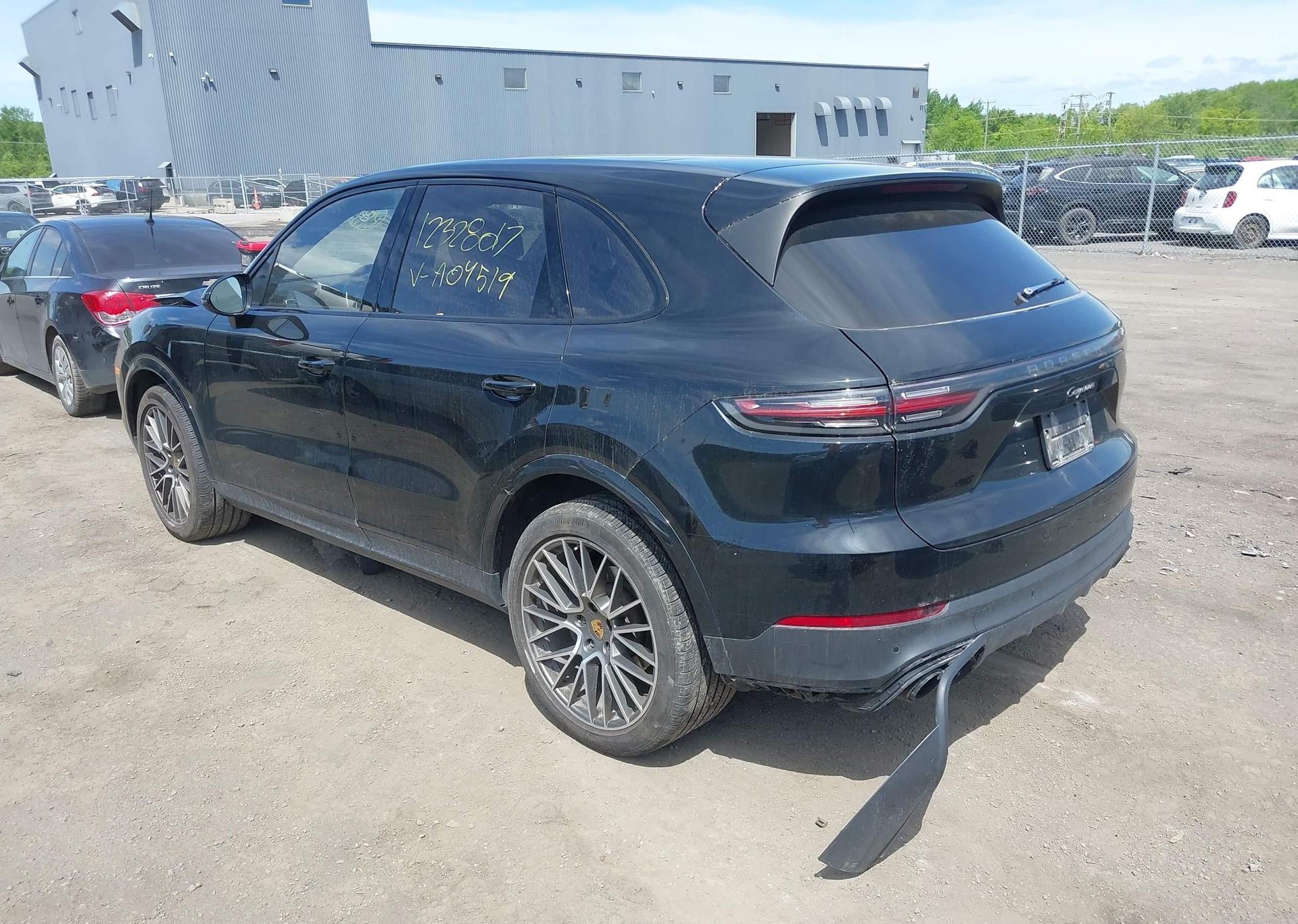 2023 PORSCHE CAYENNE PLATINUM EDITION