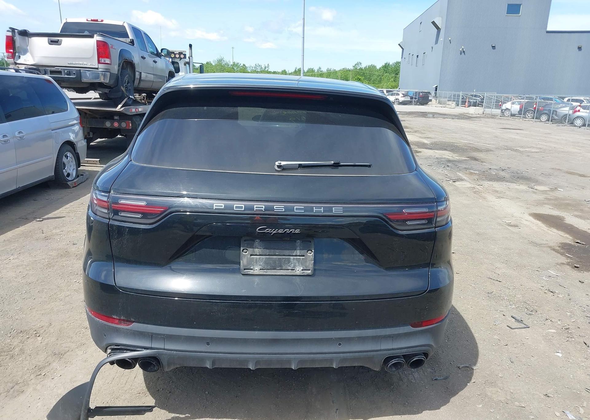 2023 PORSCHE CAYENNE PLATINUM EDITION