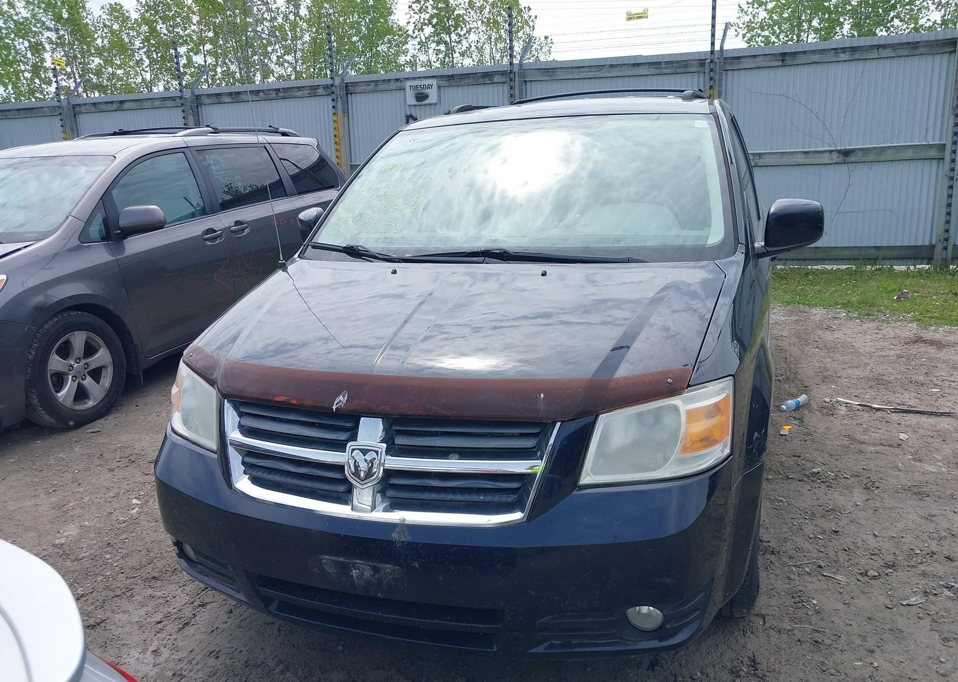 2010 DODGE GRAND CARAVAN SE