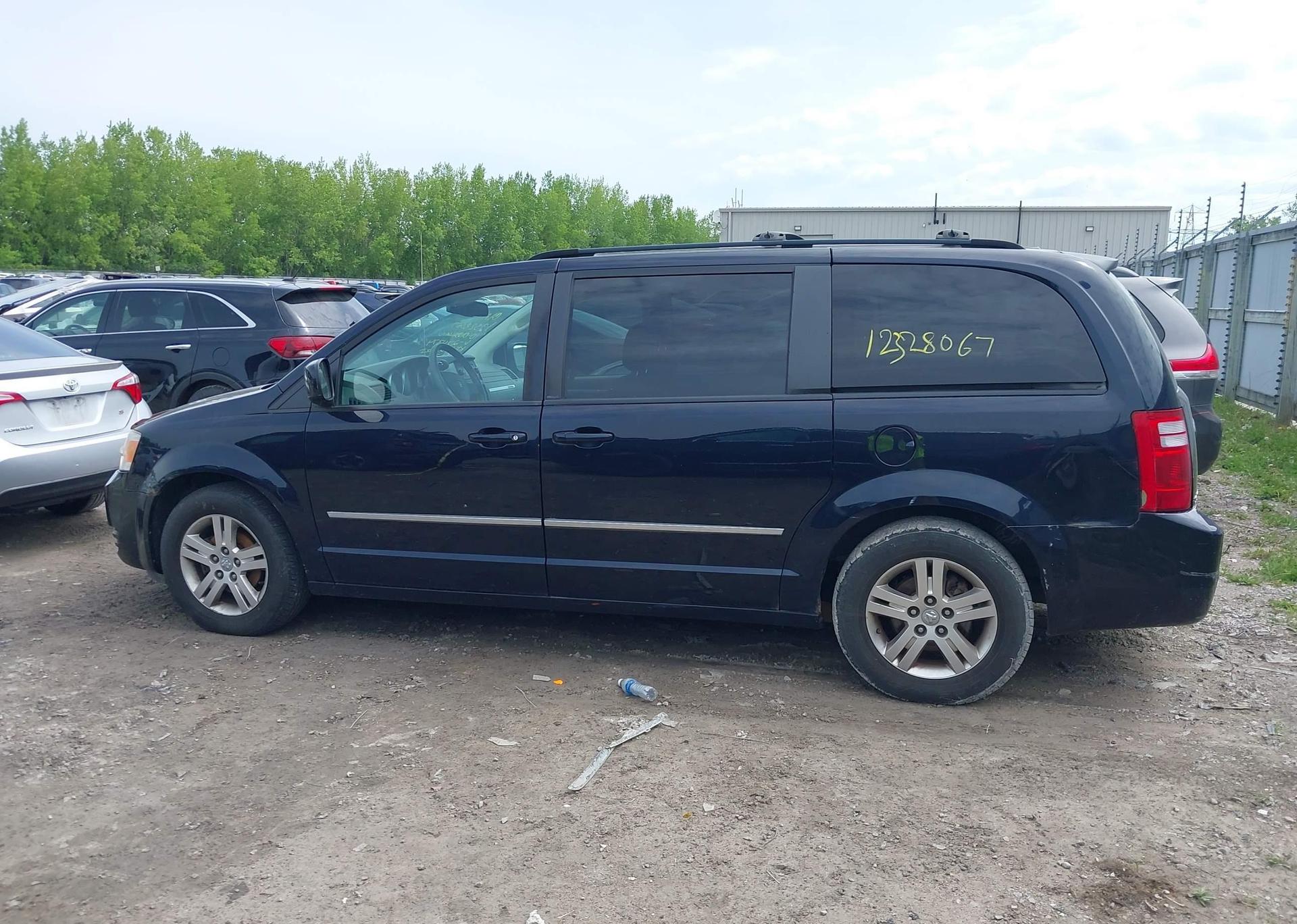 2010 DODGE GRAND CARAVAN SE