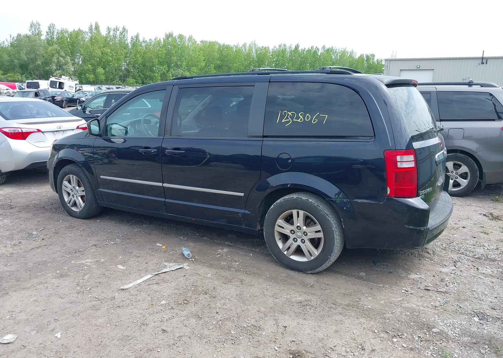 2010 DODGE GRAND CARAVAN SE