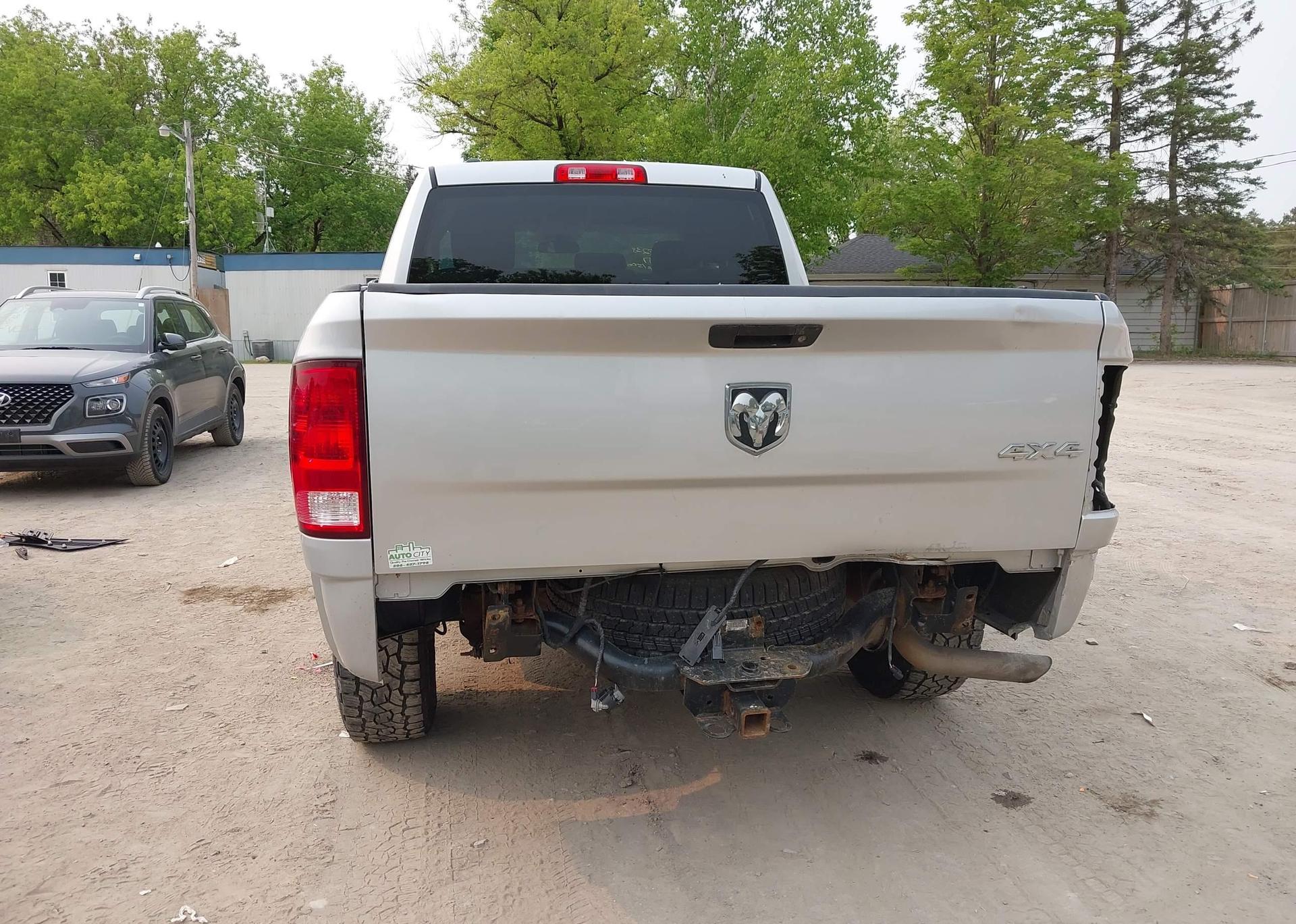2017 RAM 1500 ST