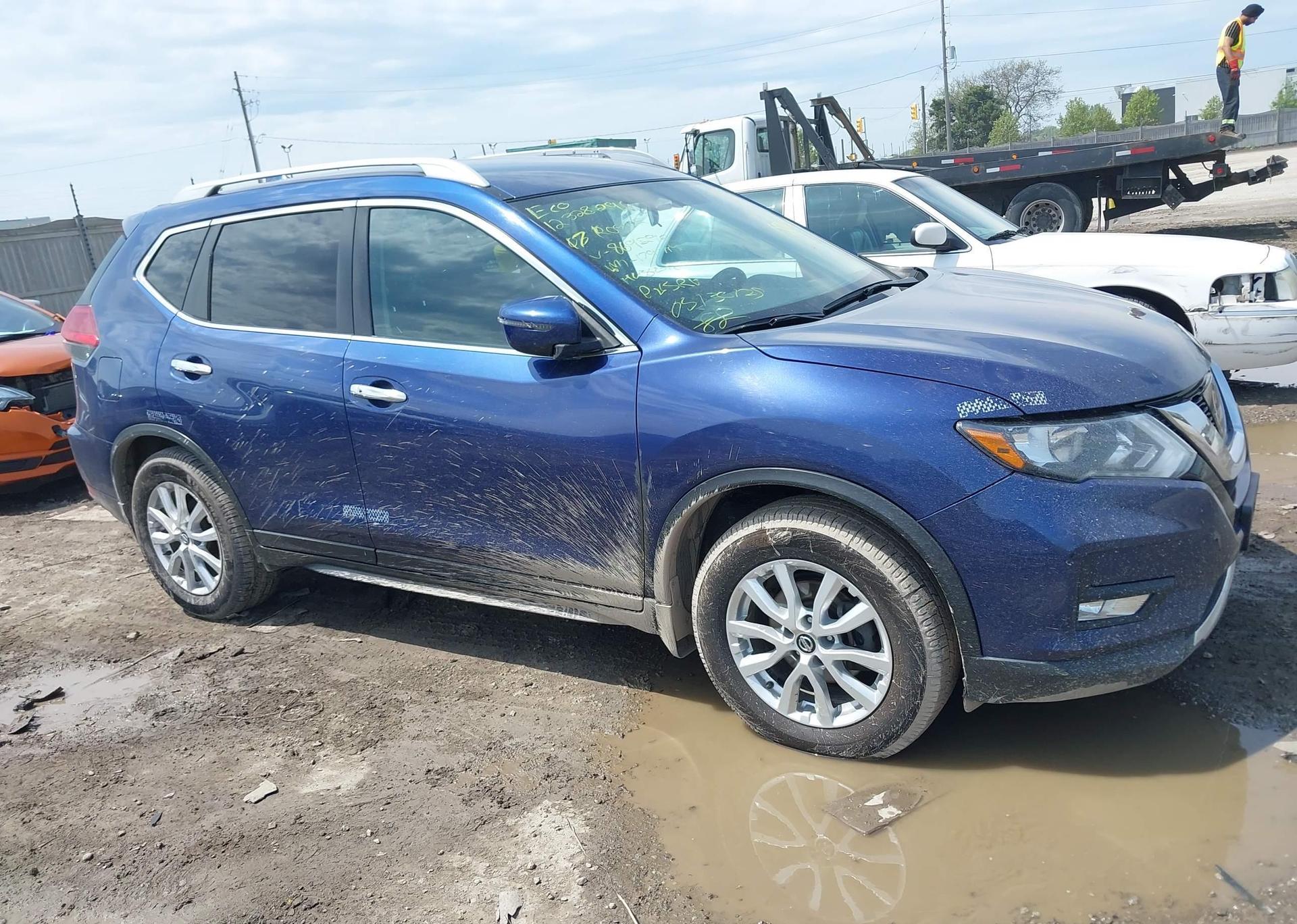 2017 NISSAN ROGUE S