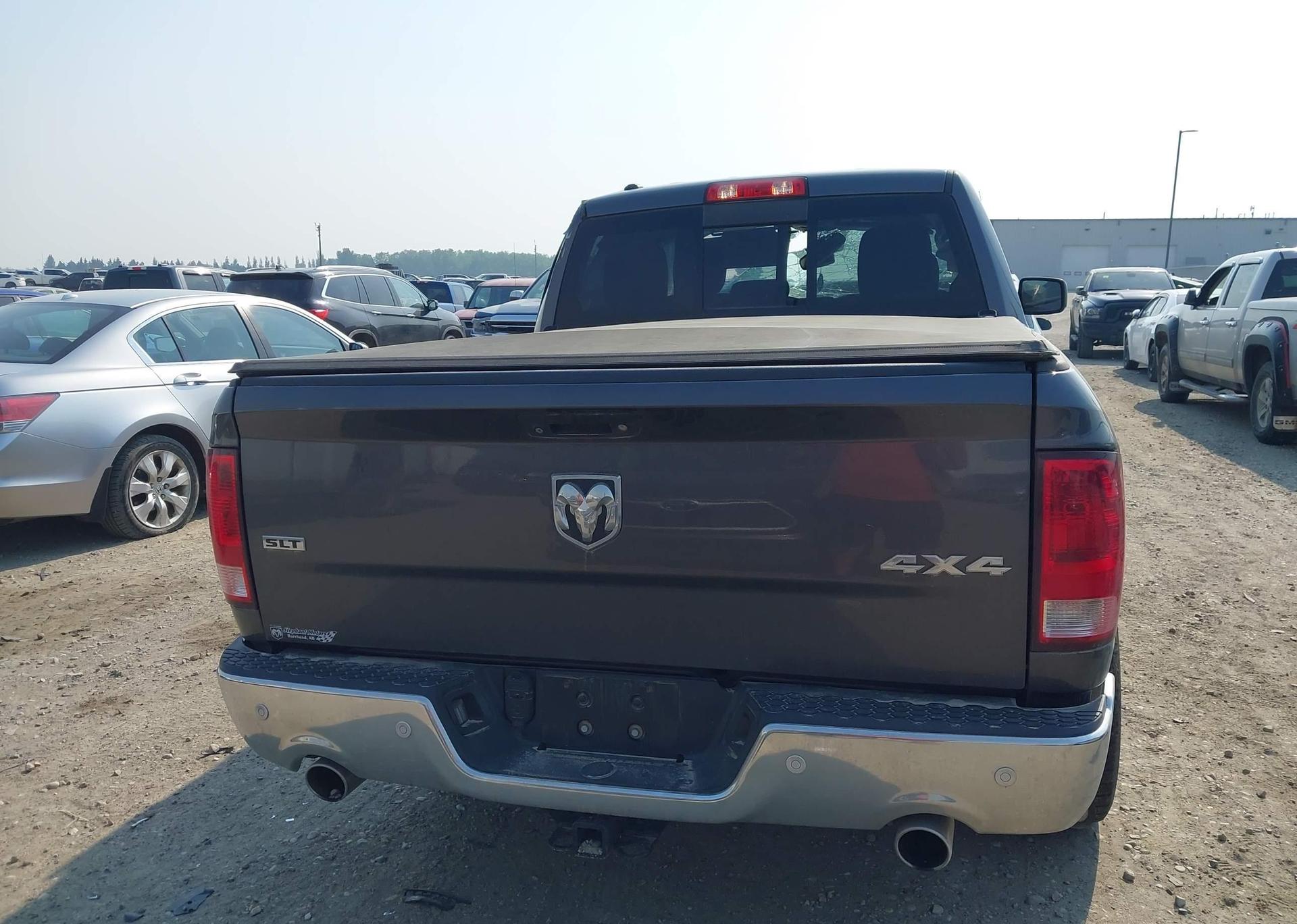 2018 RAM 1500 SLT