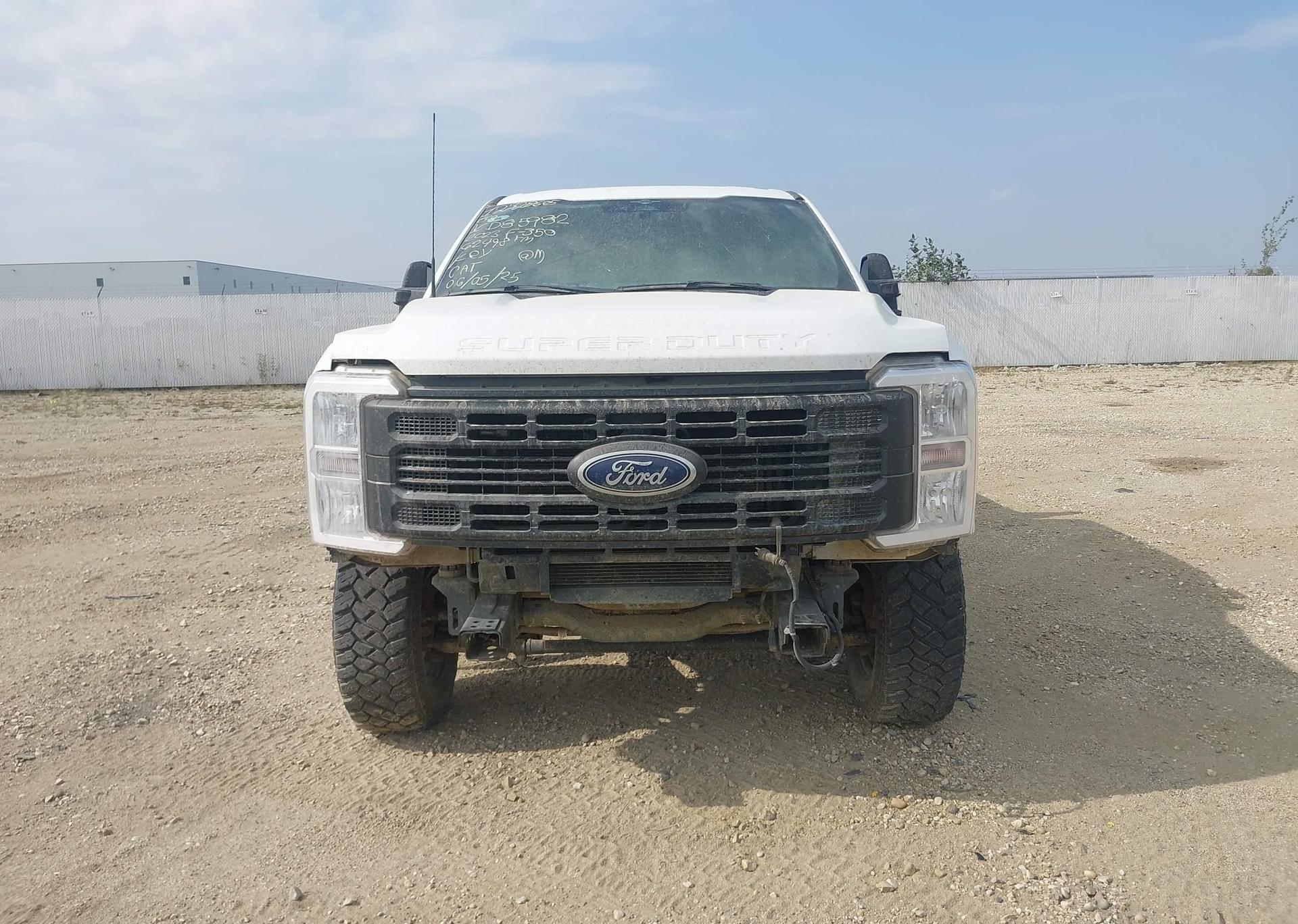 2023 FORD F-350 XL