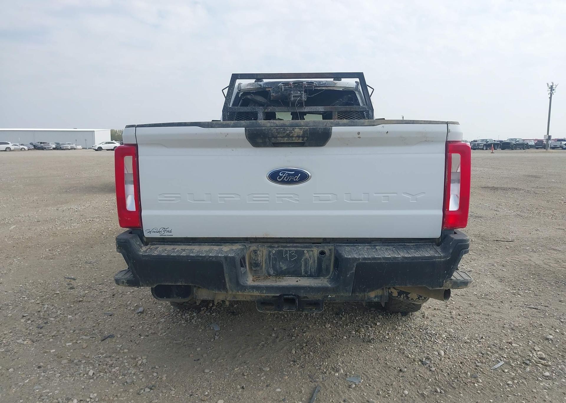 2023 FORD F-350 XL