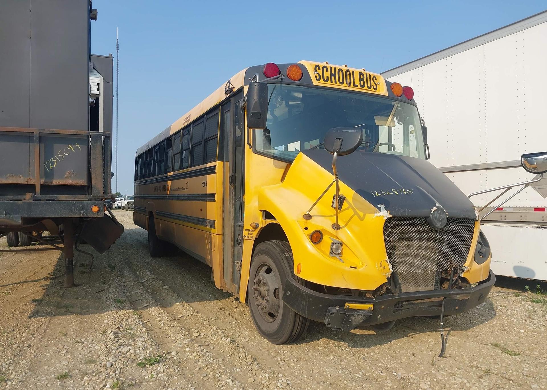 2015 SPARTAN MOTORS SCHOOL BUS