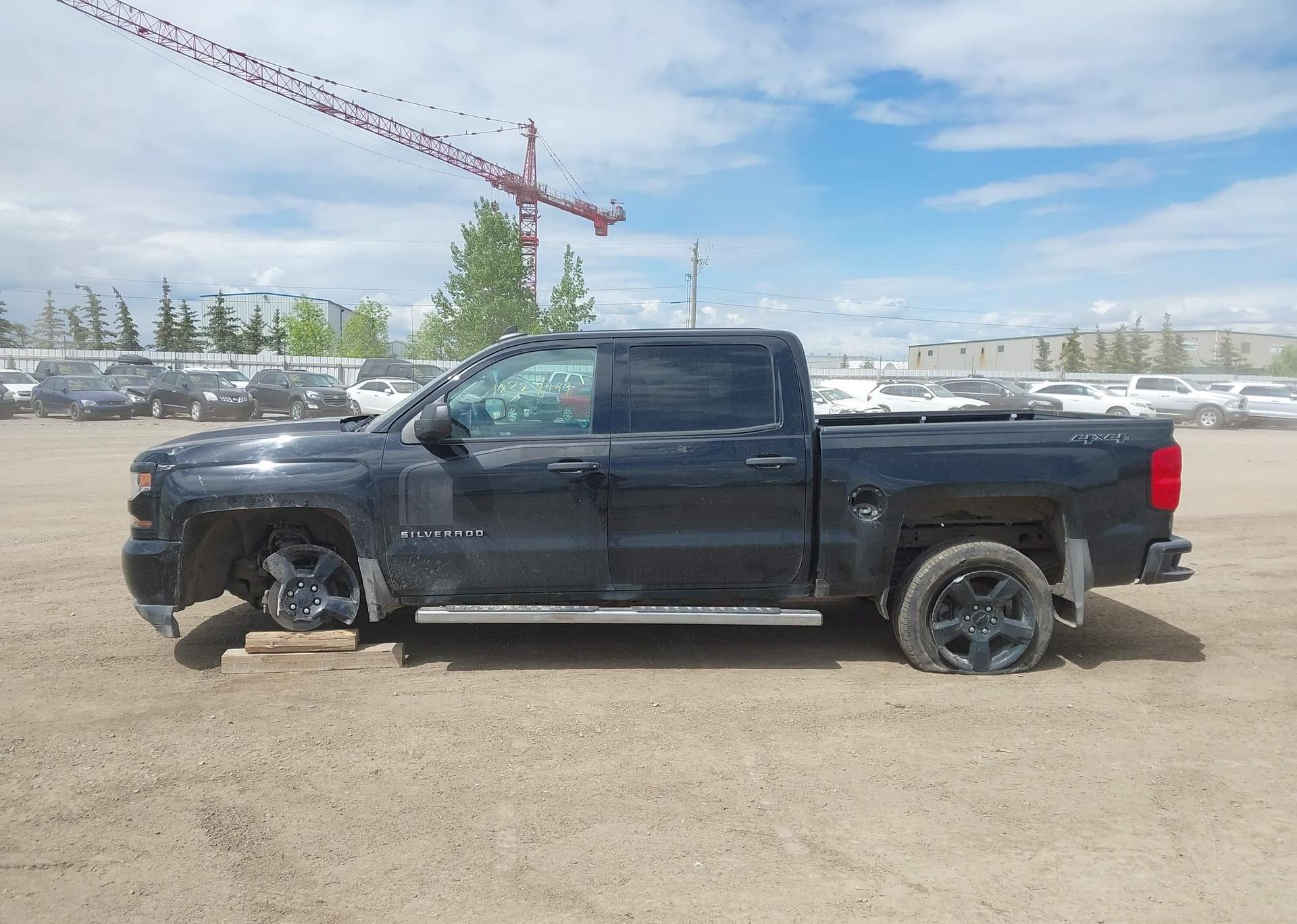 2018 CHEVROLET Silverado K1500 Custom
